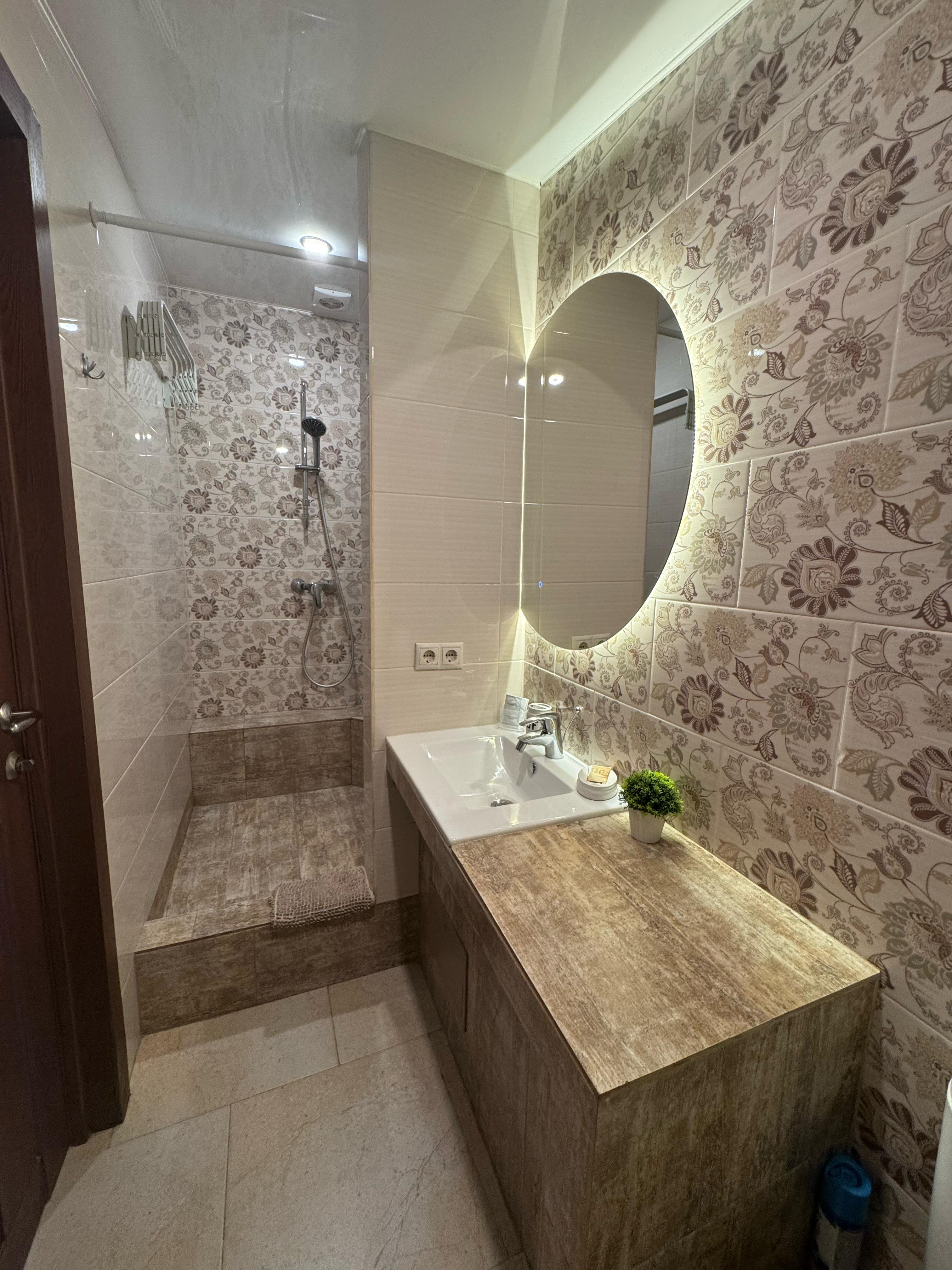 Трехместный номер с террасой