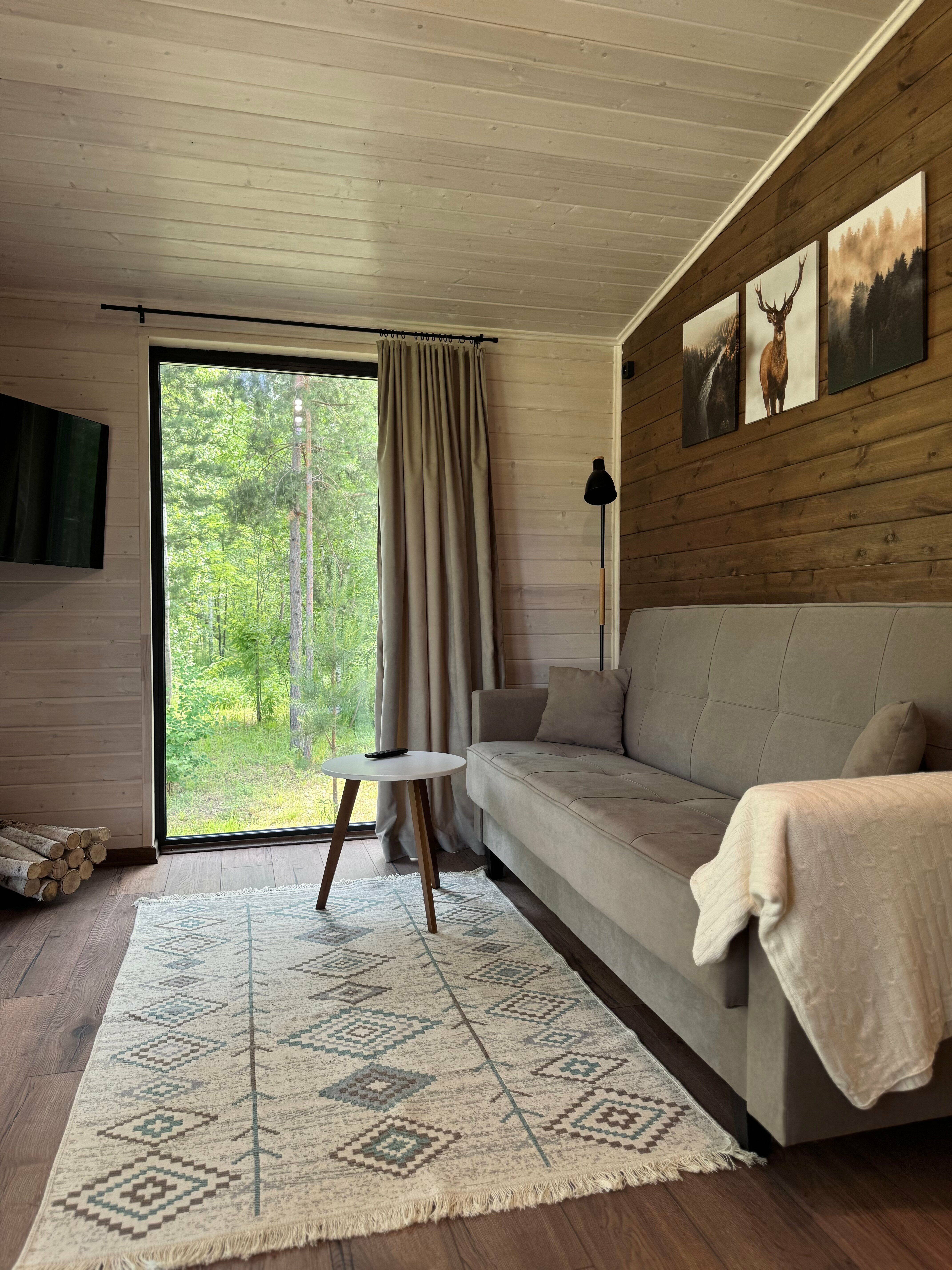 Дом с видом на лес