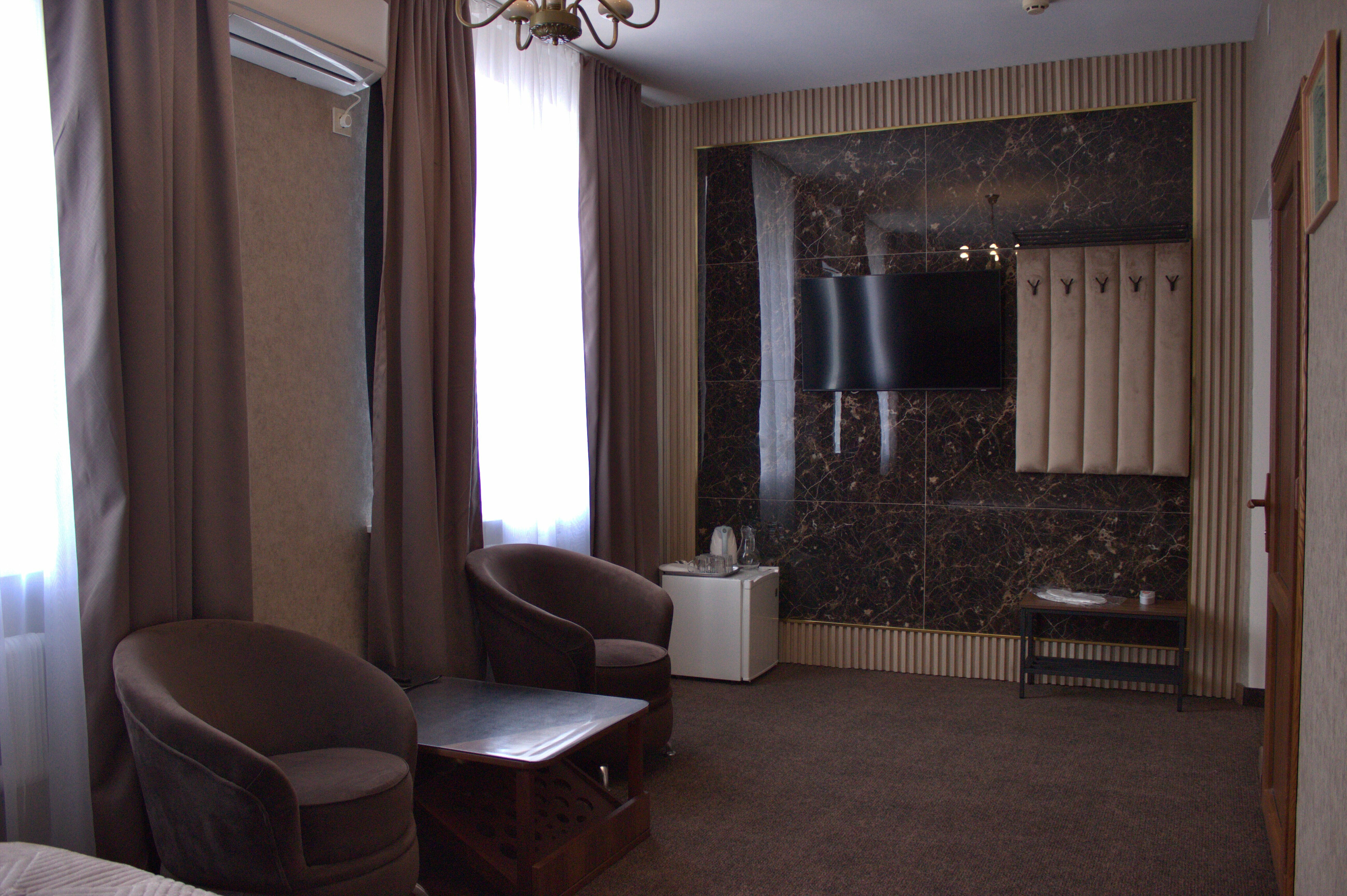 Улучшенный двухместный номер с 1 кроватью 403