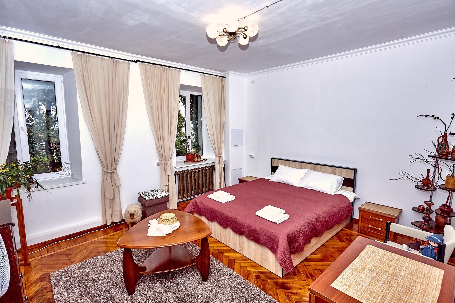 Четырехместный номер с ванной комнатой