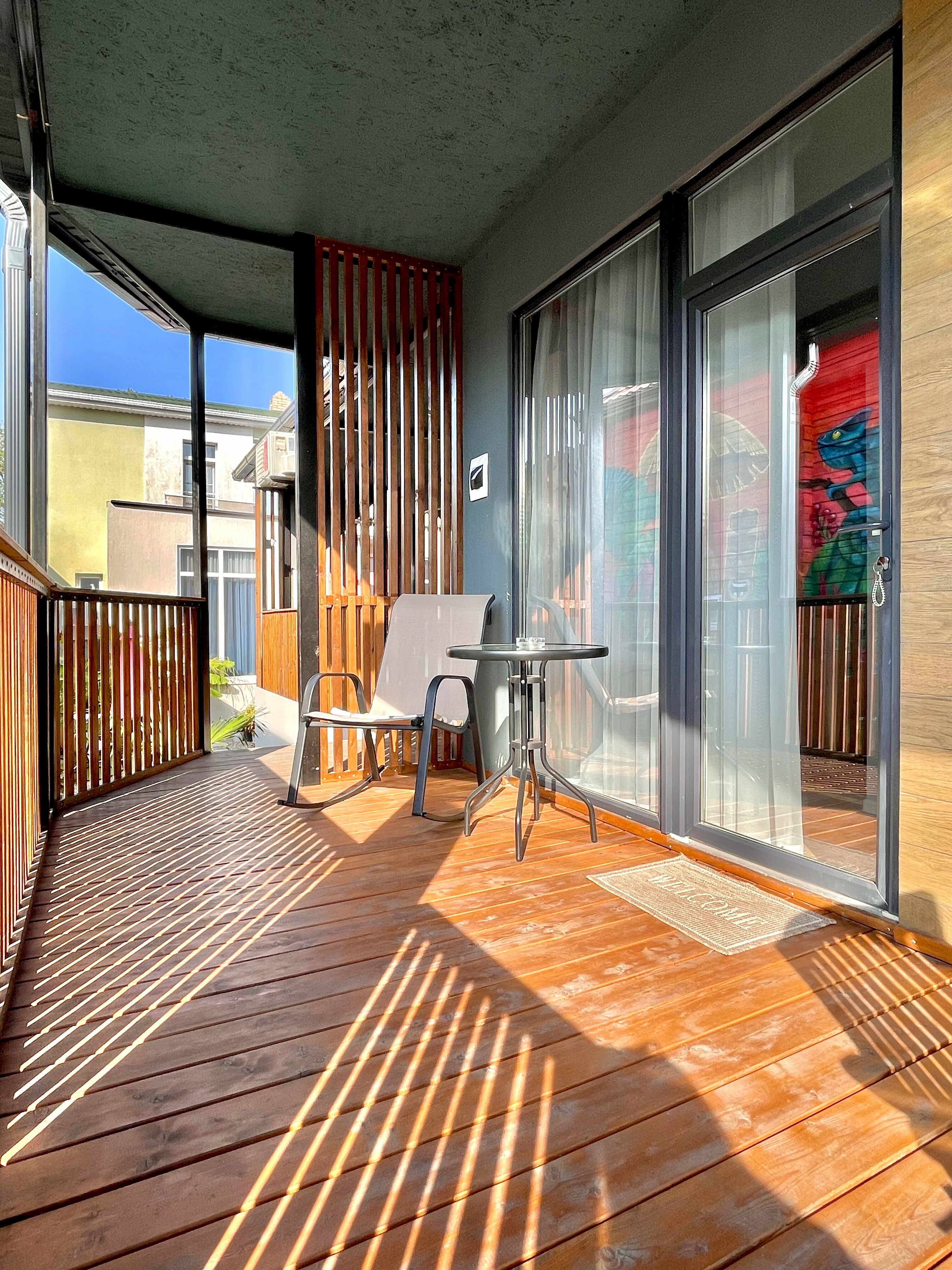 Номер 1 корица