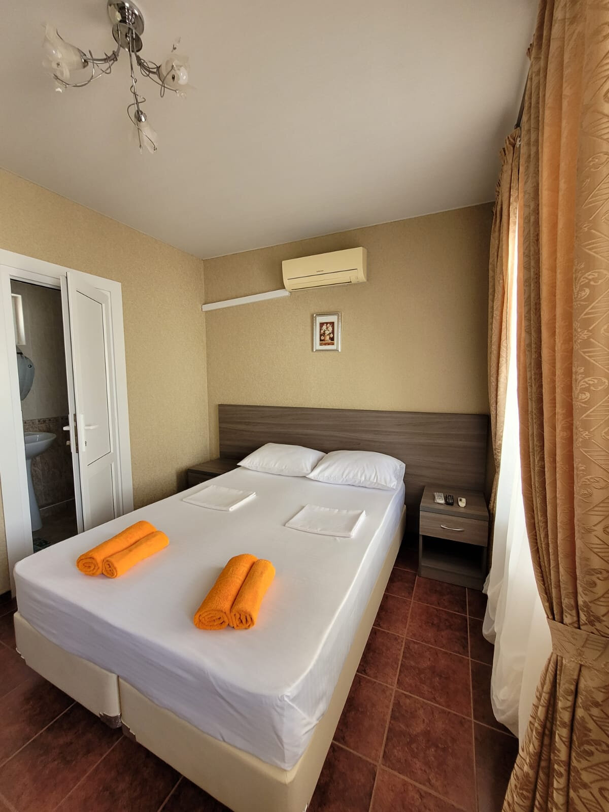 Двухместный номер с 1 кроватью или 2 отдельными кроватями и балконом