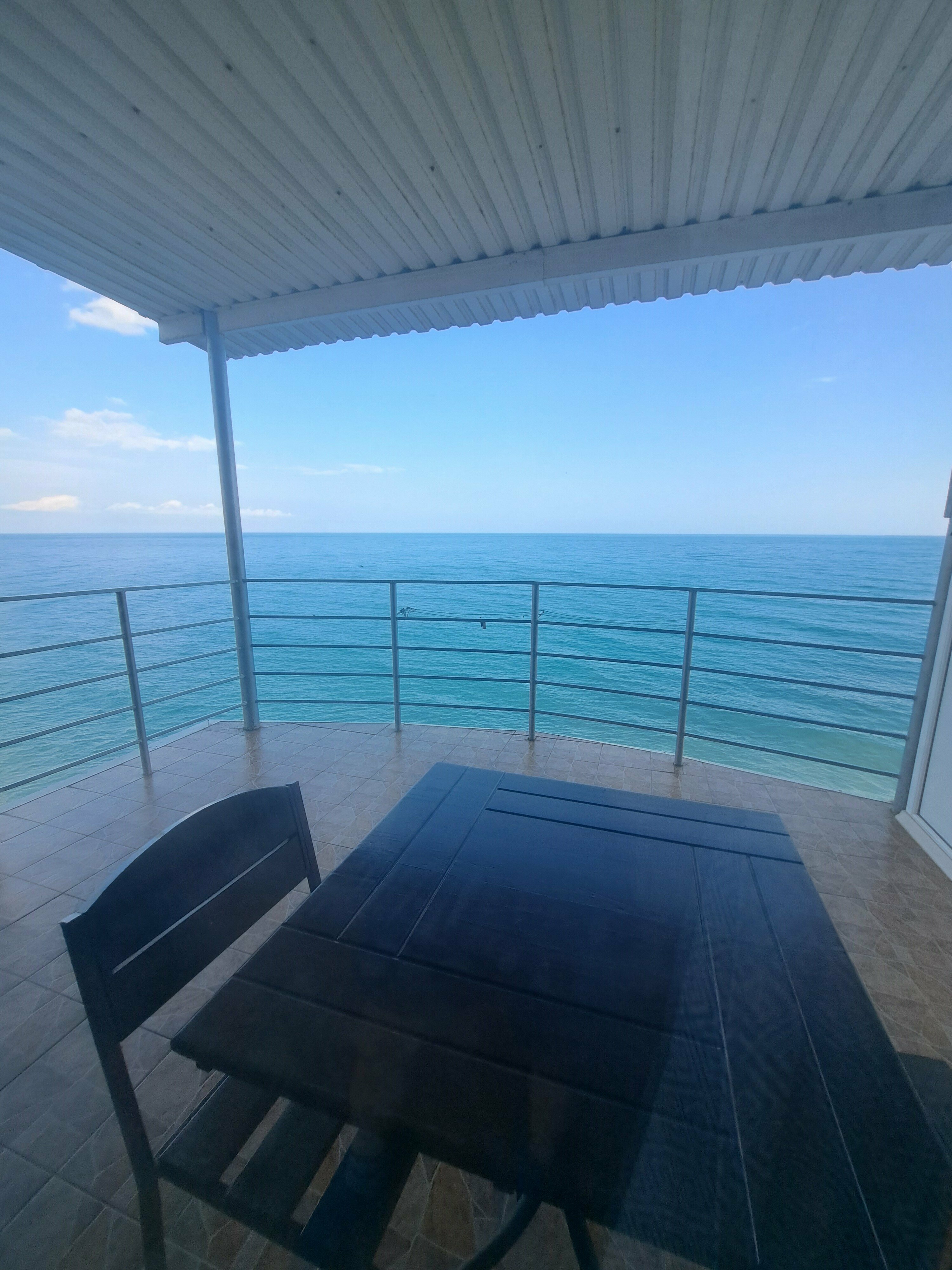 Семейный с видом на море №9