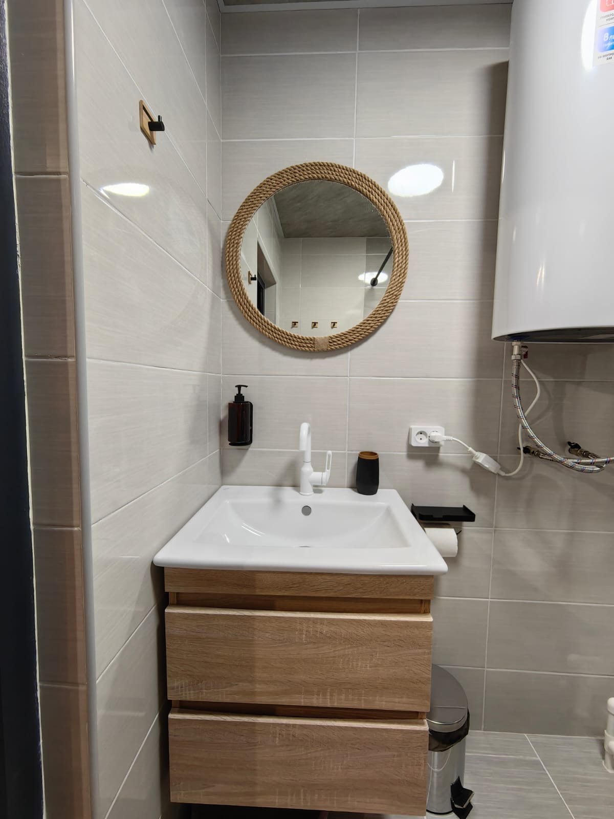 Семейный номер-студия с видом во двор ( 1 Этаж )