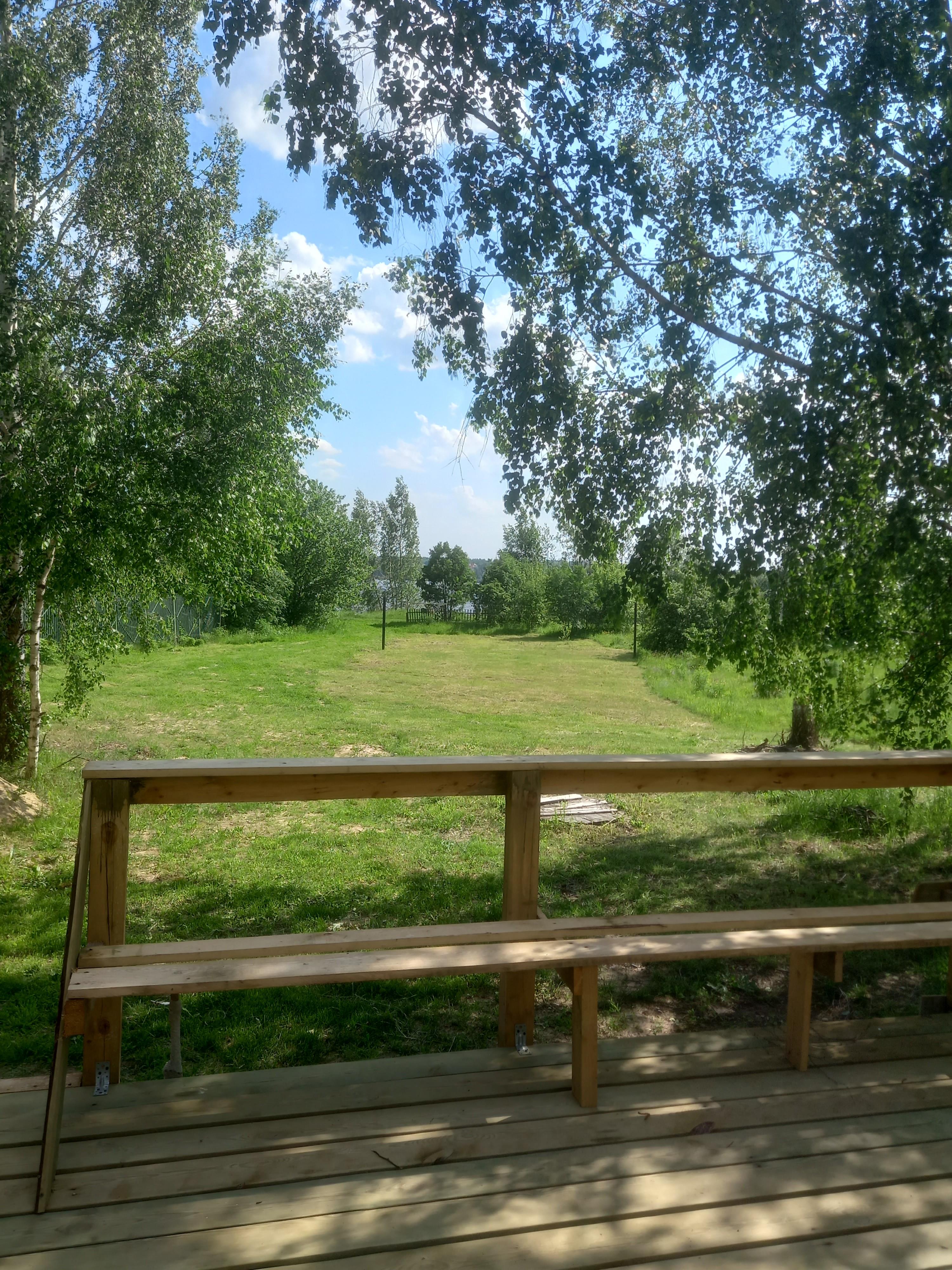 White house, дом с палубой и с видом на море