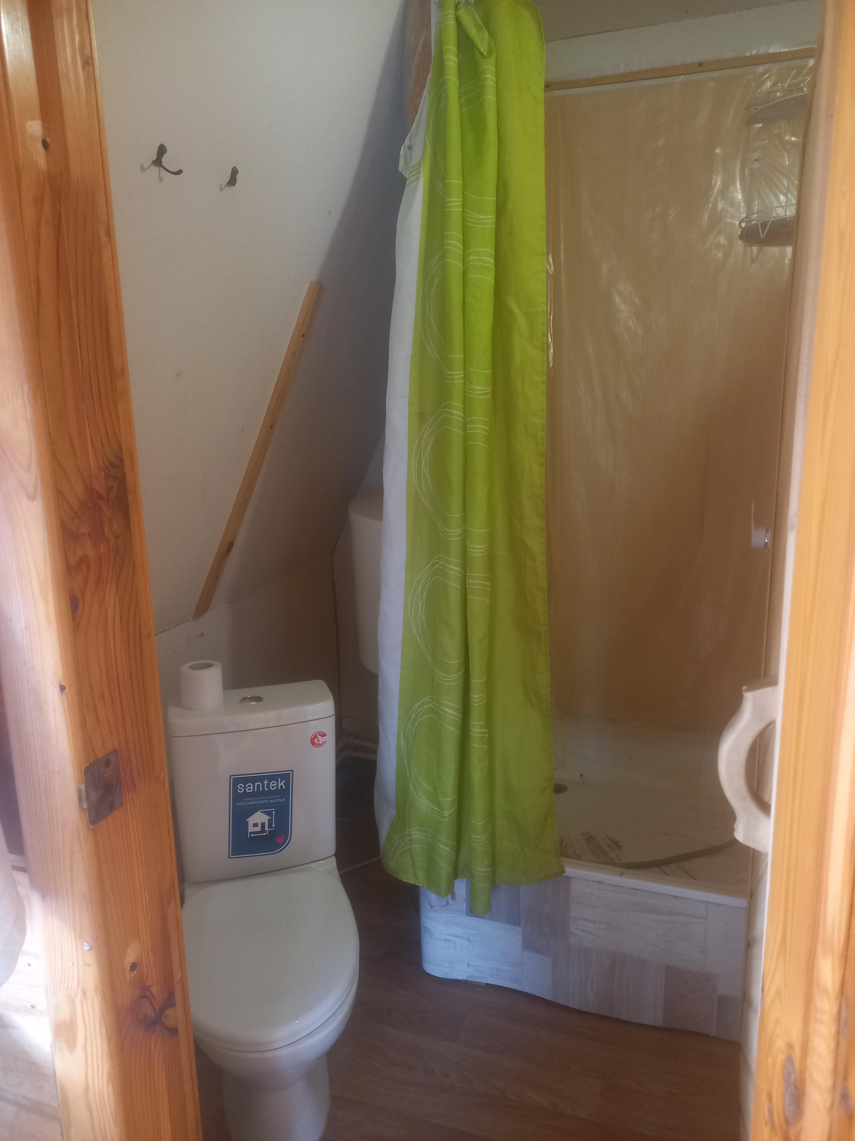 Дом с сауной и с палубой. 70 м до пляжа