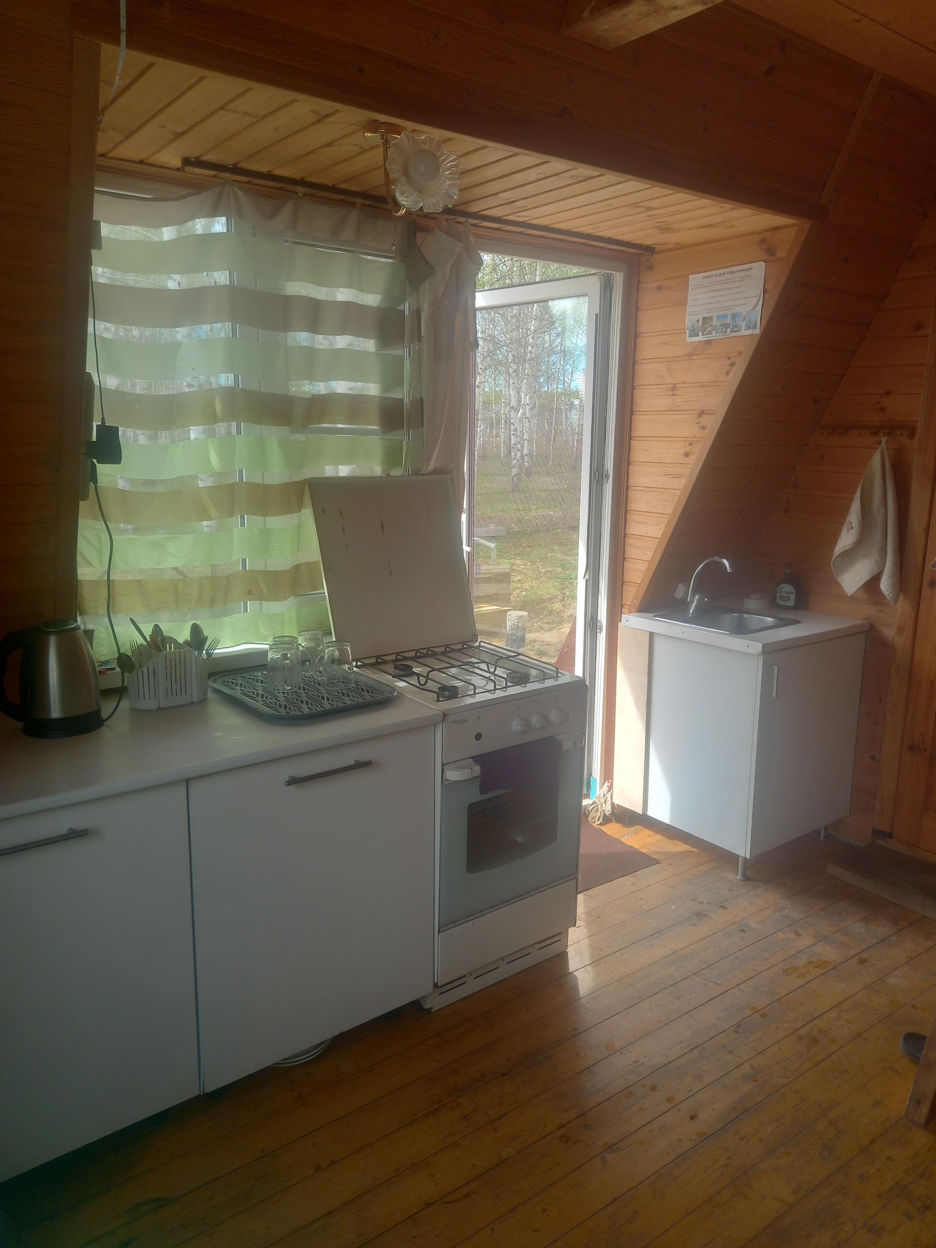 Дом с сауной и с палубой. 70 м до пляжа