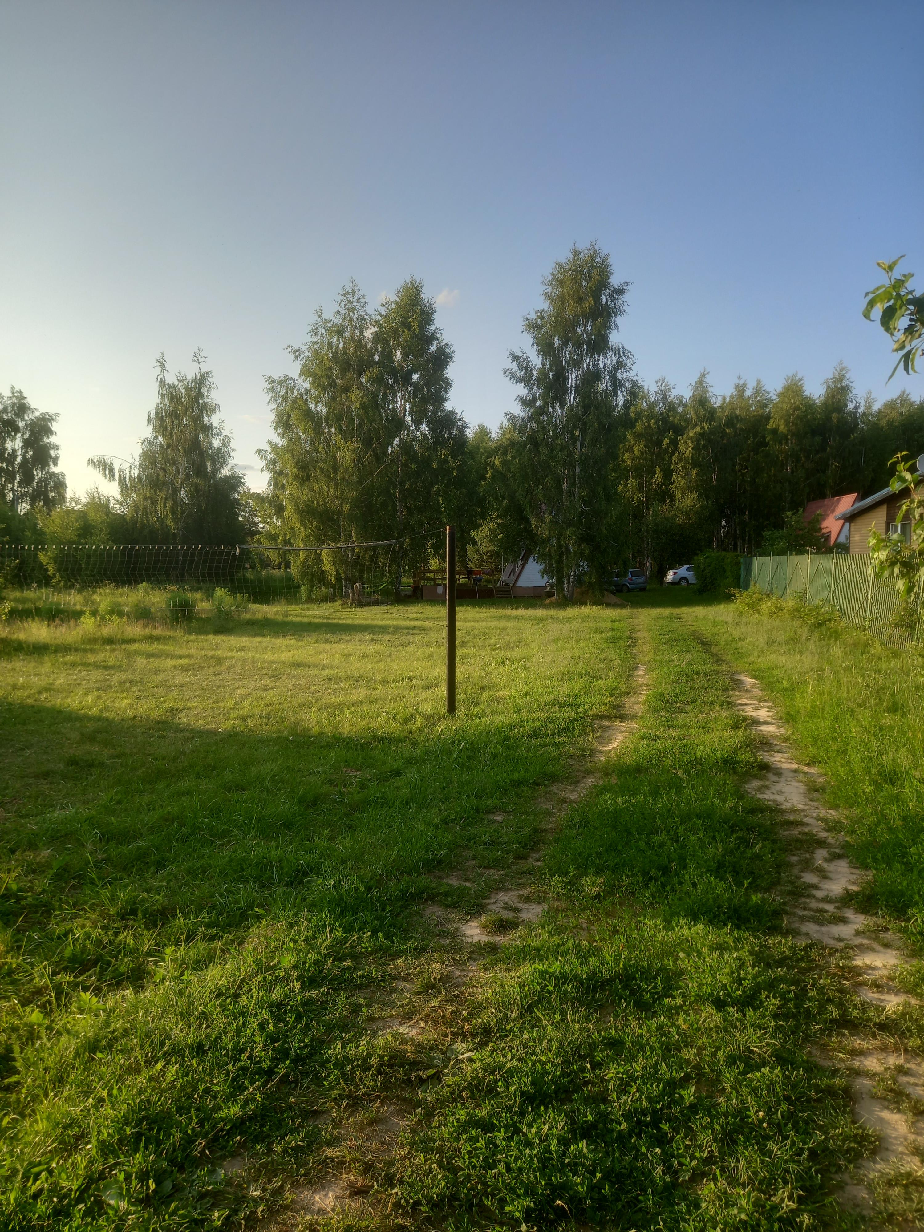 White house, дом с палубой и с видом на море