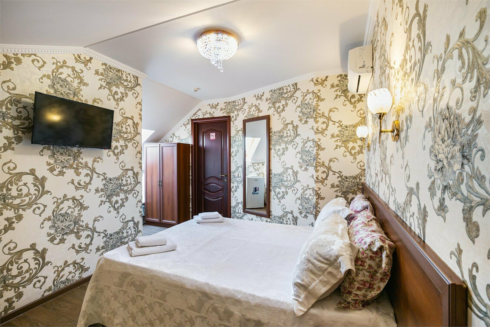 Студио трехместный