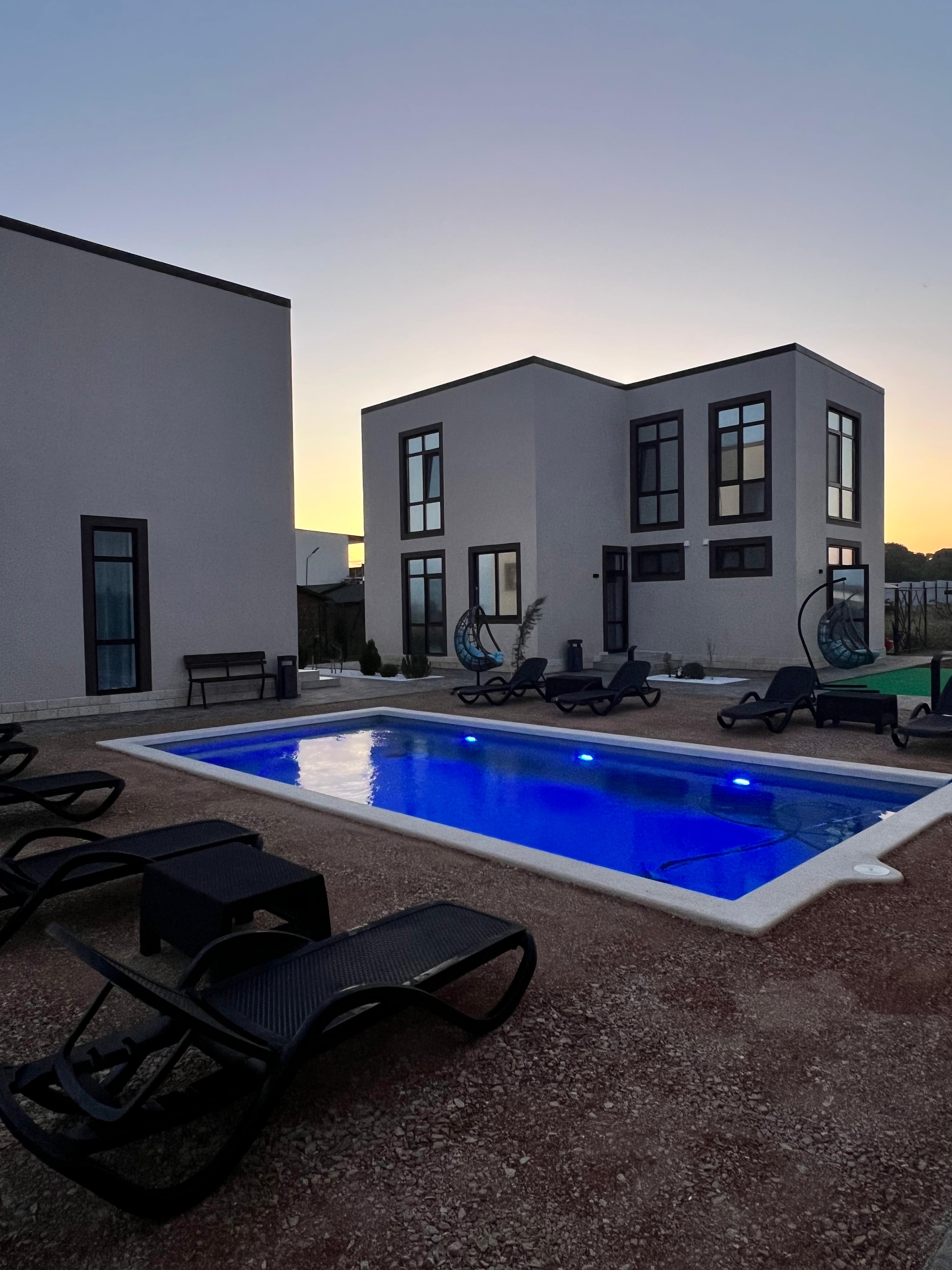 Стандарт для двоих с общей ванной комнатой