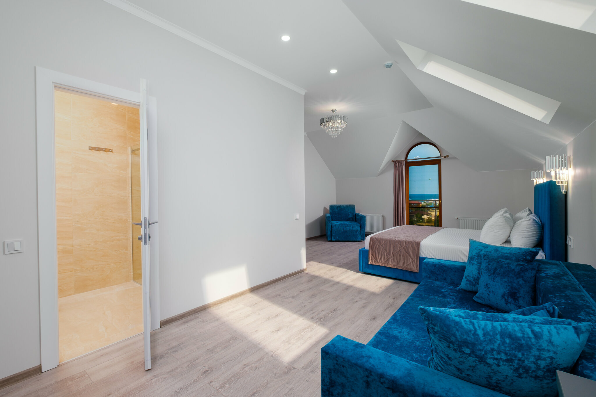 Двухместный номер Делюкс с 1 кроватью и балконом, вид на море