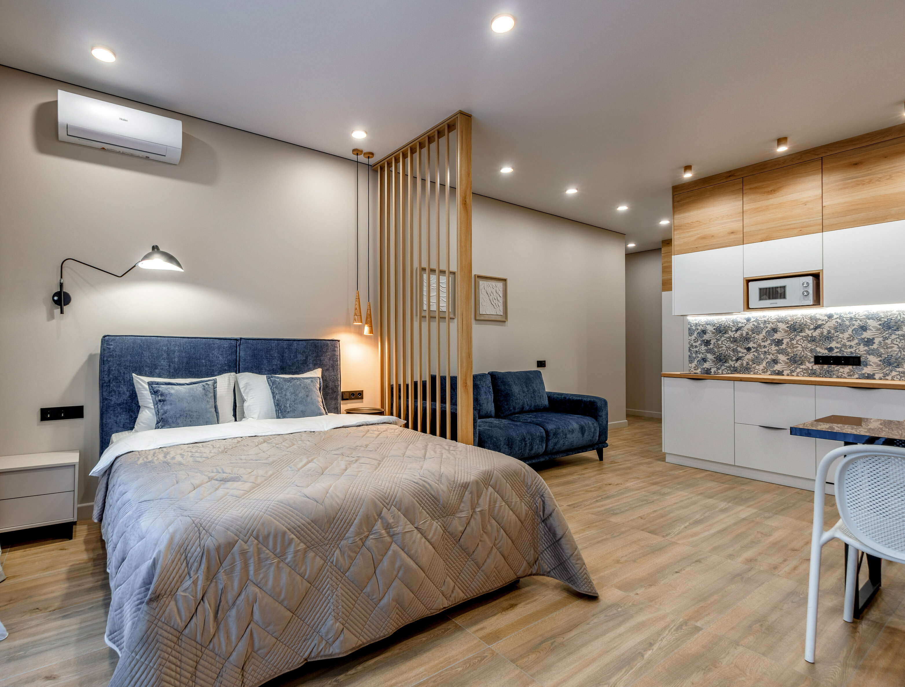 Номер-студия с балконом