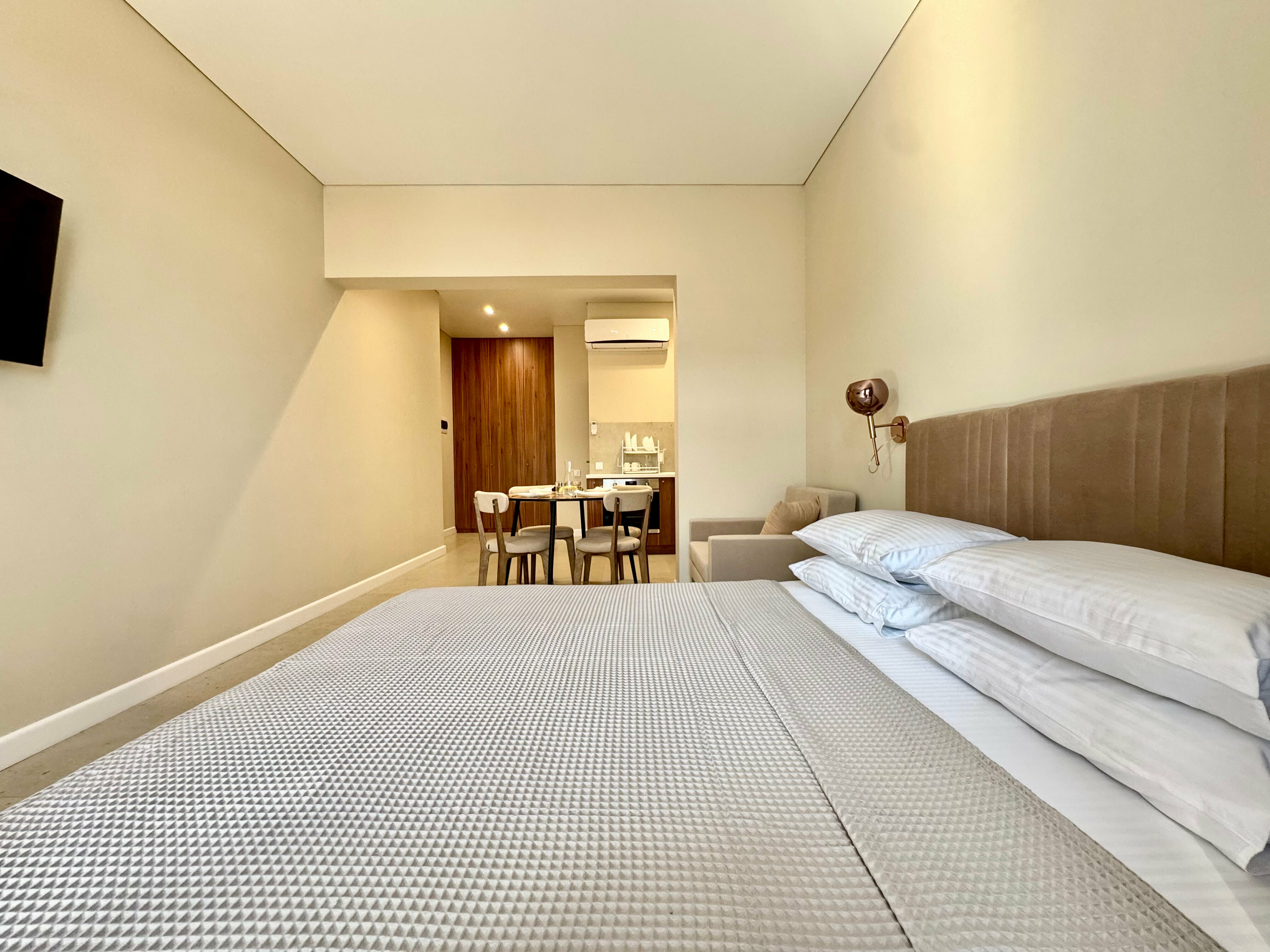 Делюкс с видом на море и балконом "OkoloMorya"