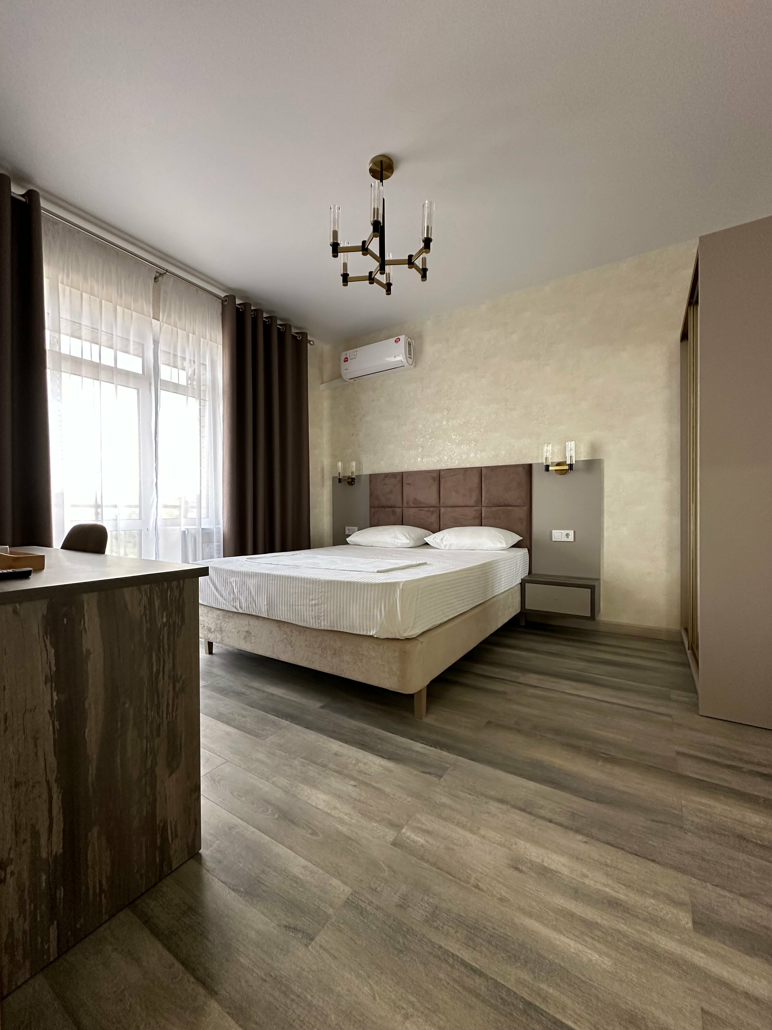 Полулюкс с балконом и ванной