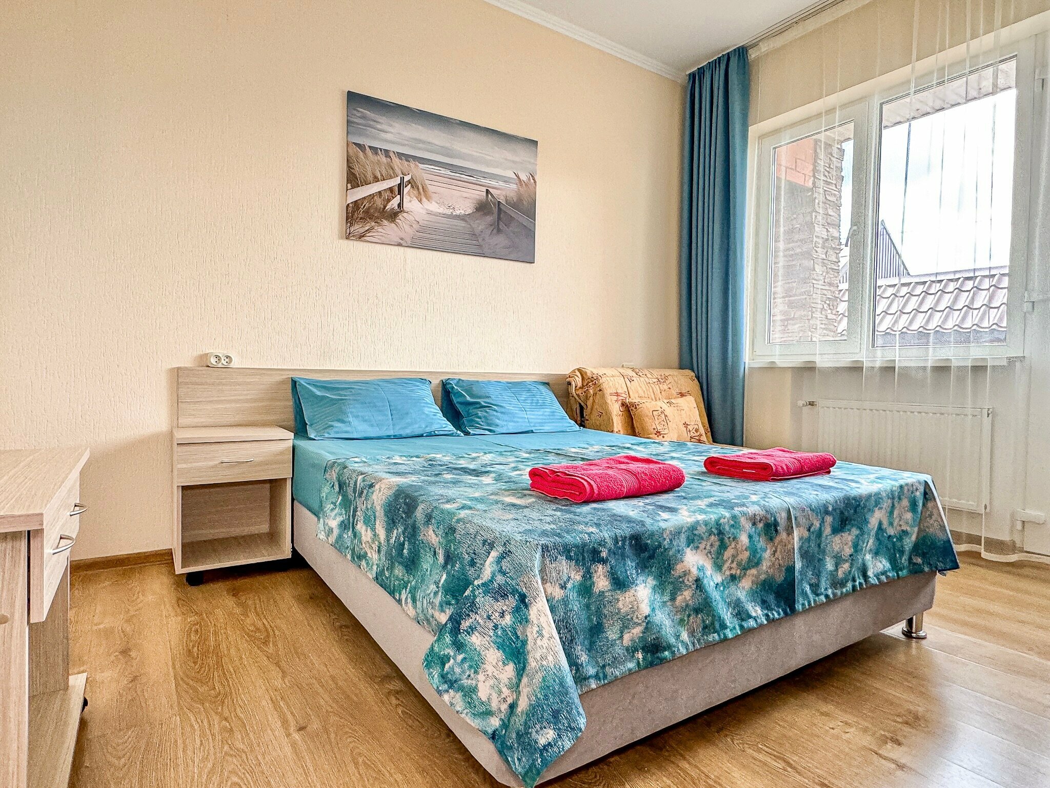 Двухместный номер с двухспальной кроватью с одним доп. местом