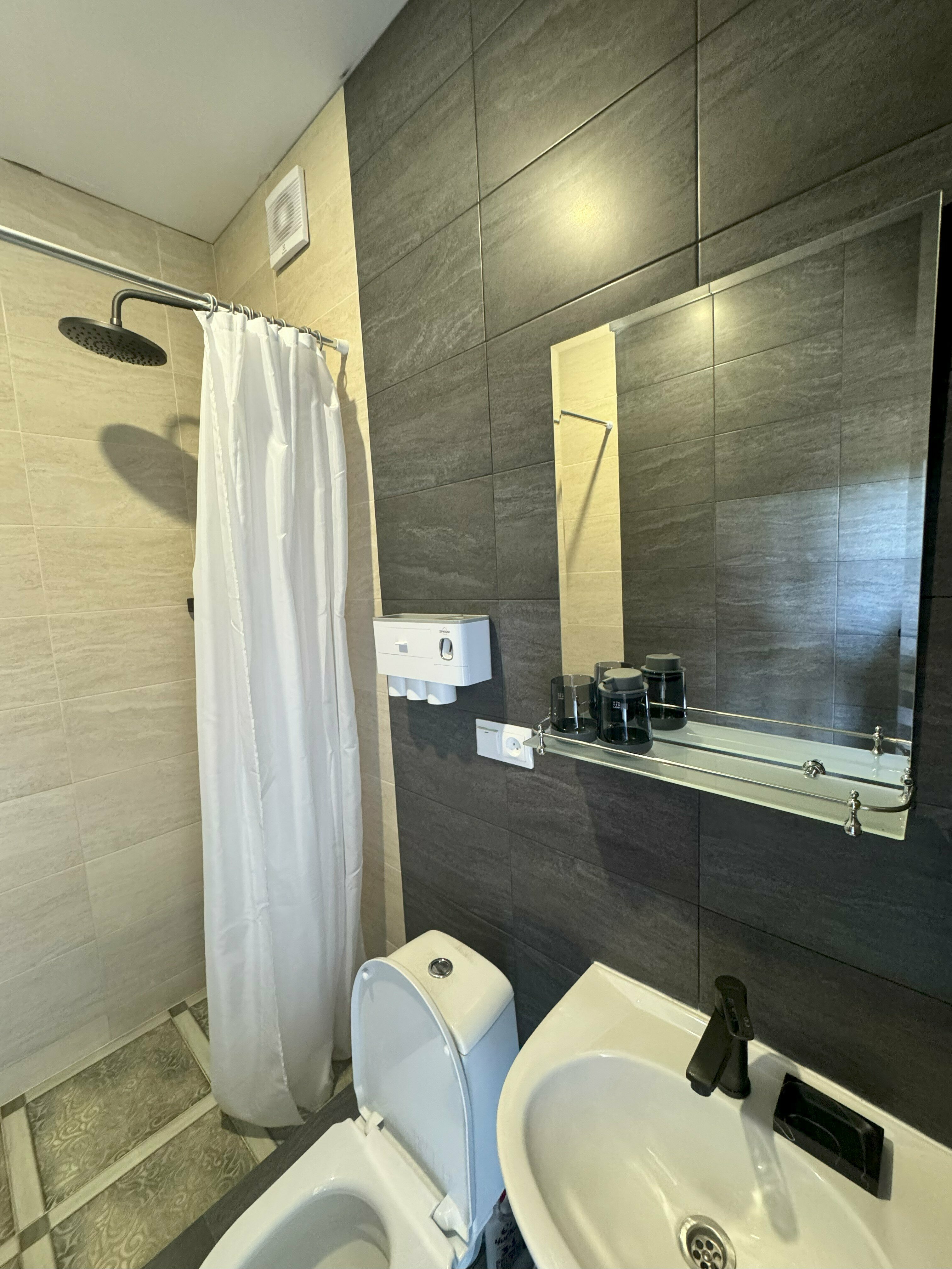 Стандартный трехместный номер