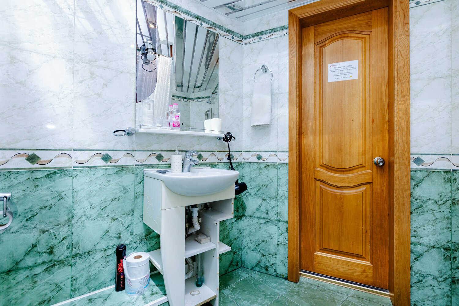 Жилая комната в 3-х комнатной квартире с общим санузлом и кухней С19-107