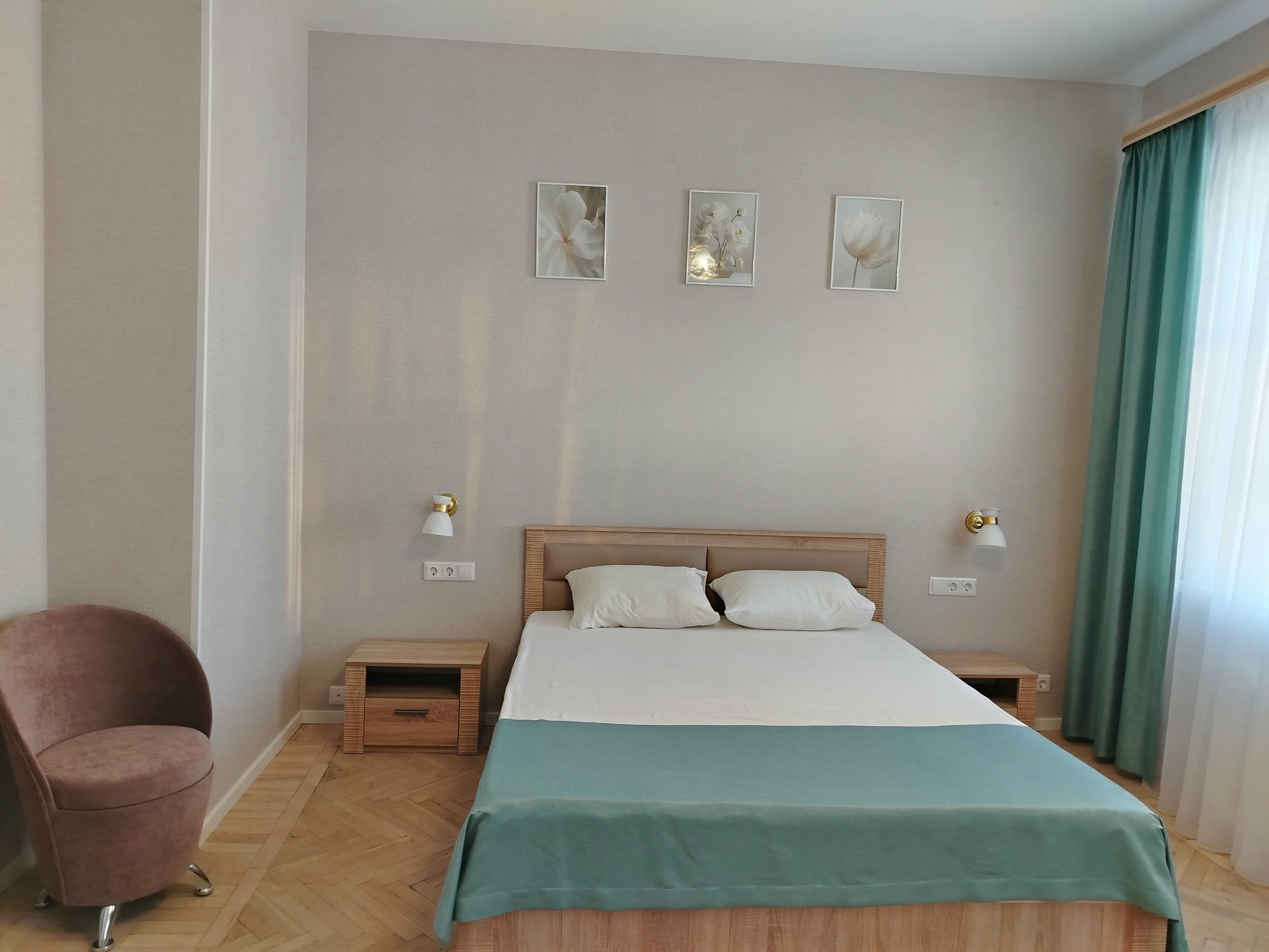 Полулюкс Делюкс