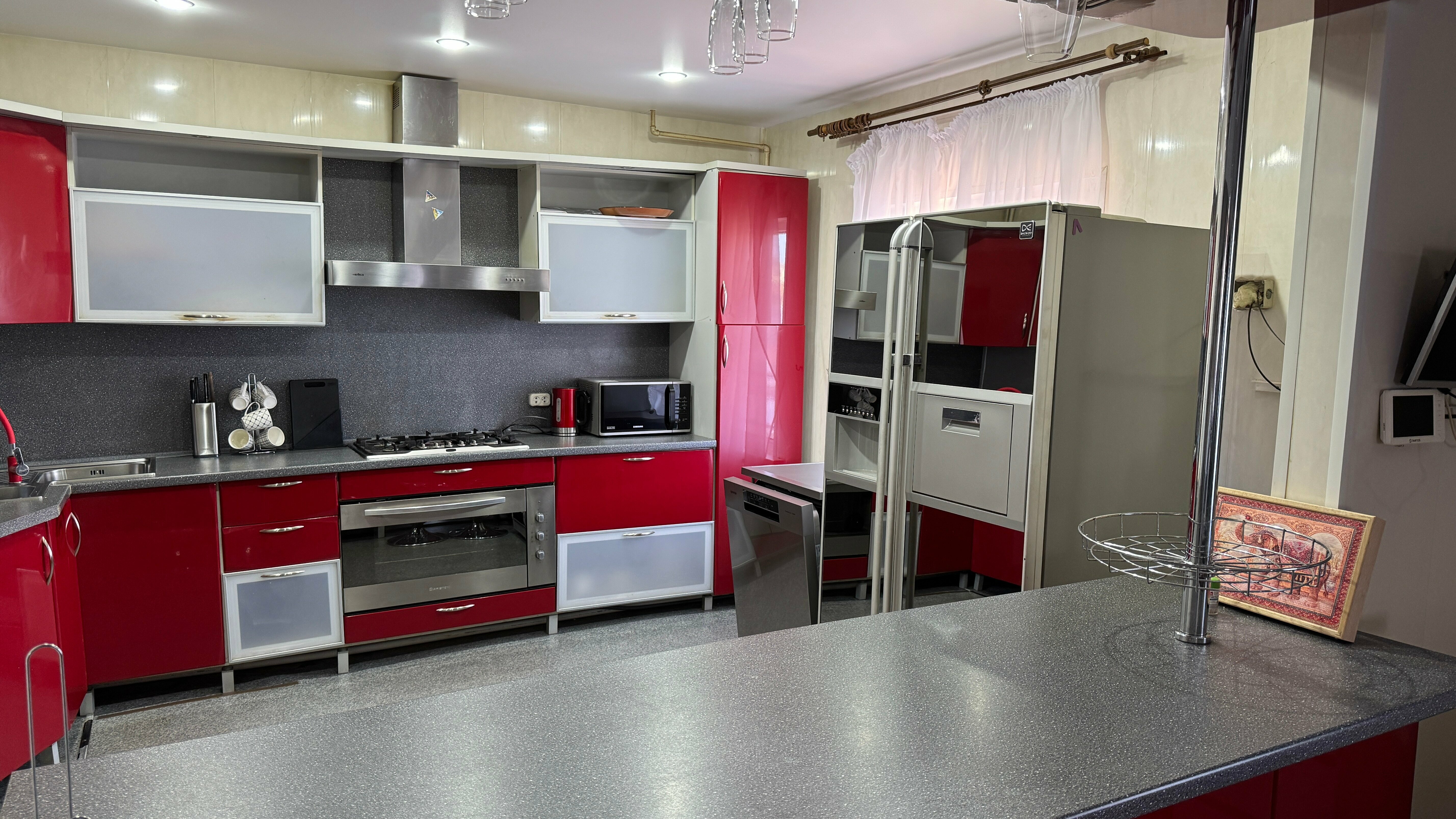 Коттедж с собственным бассейном