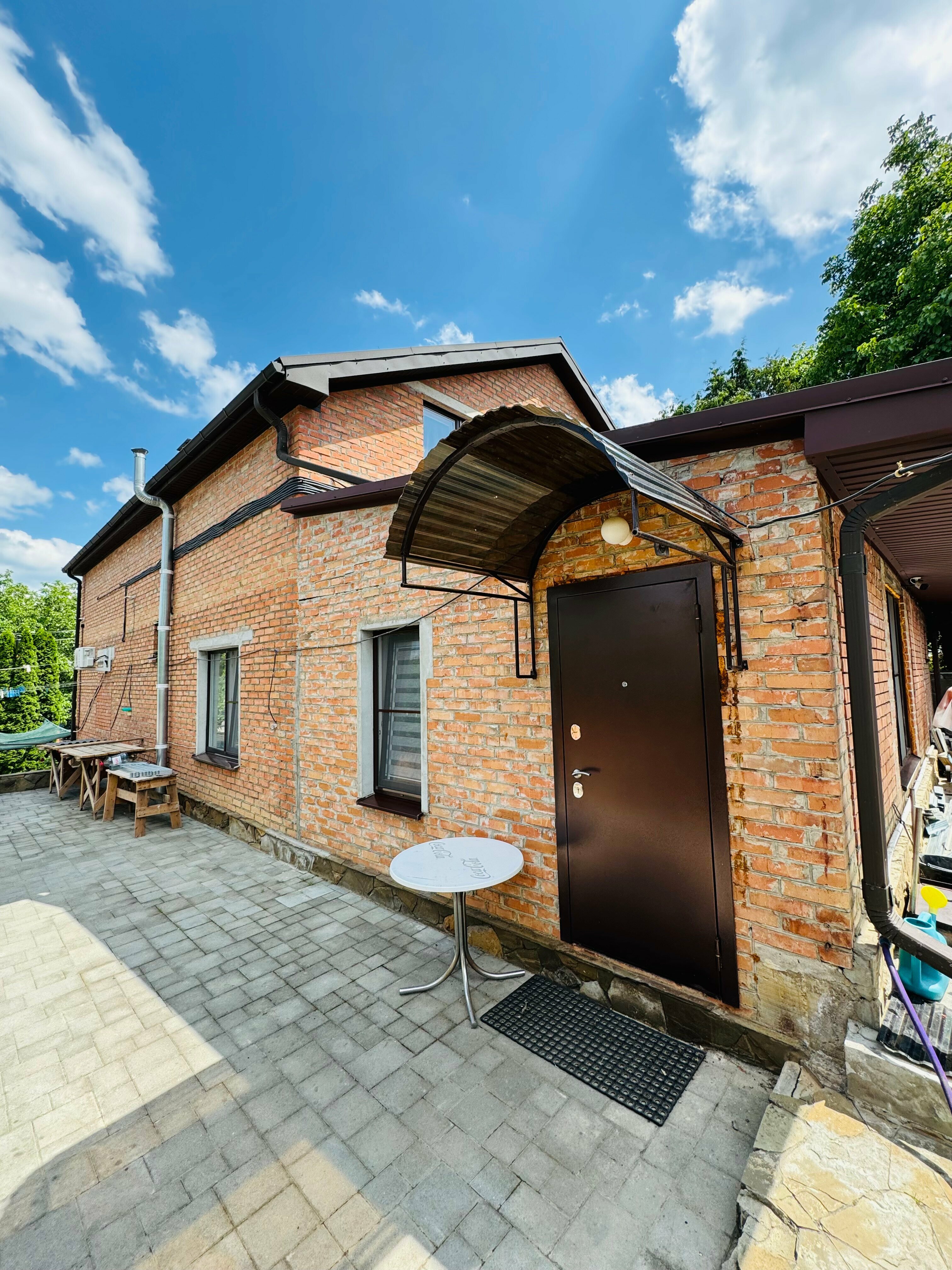 Cемейный номер с собственной ванной комнатой