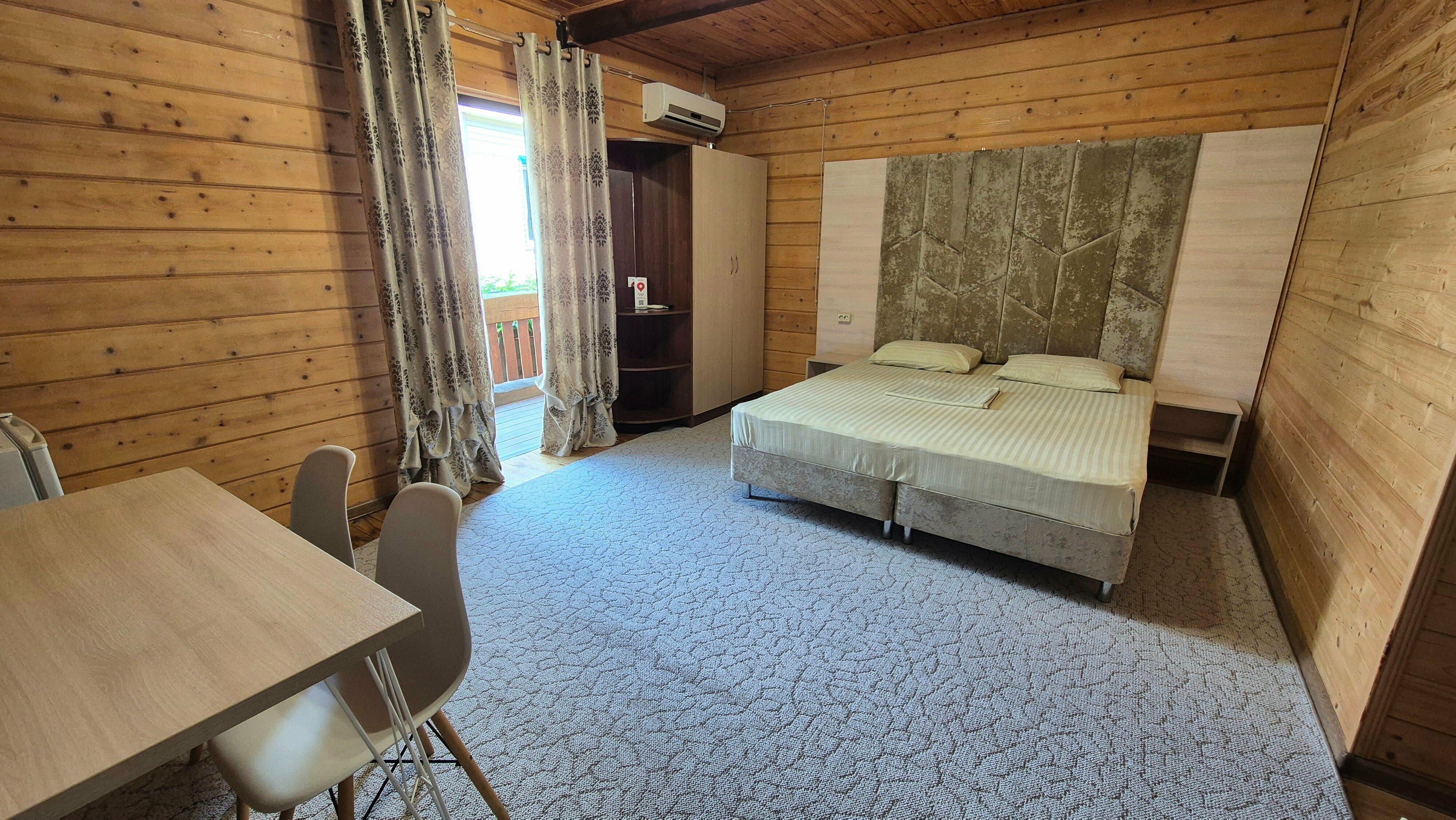 Четырехместный номер с раздельными кроватями