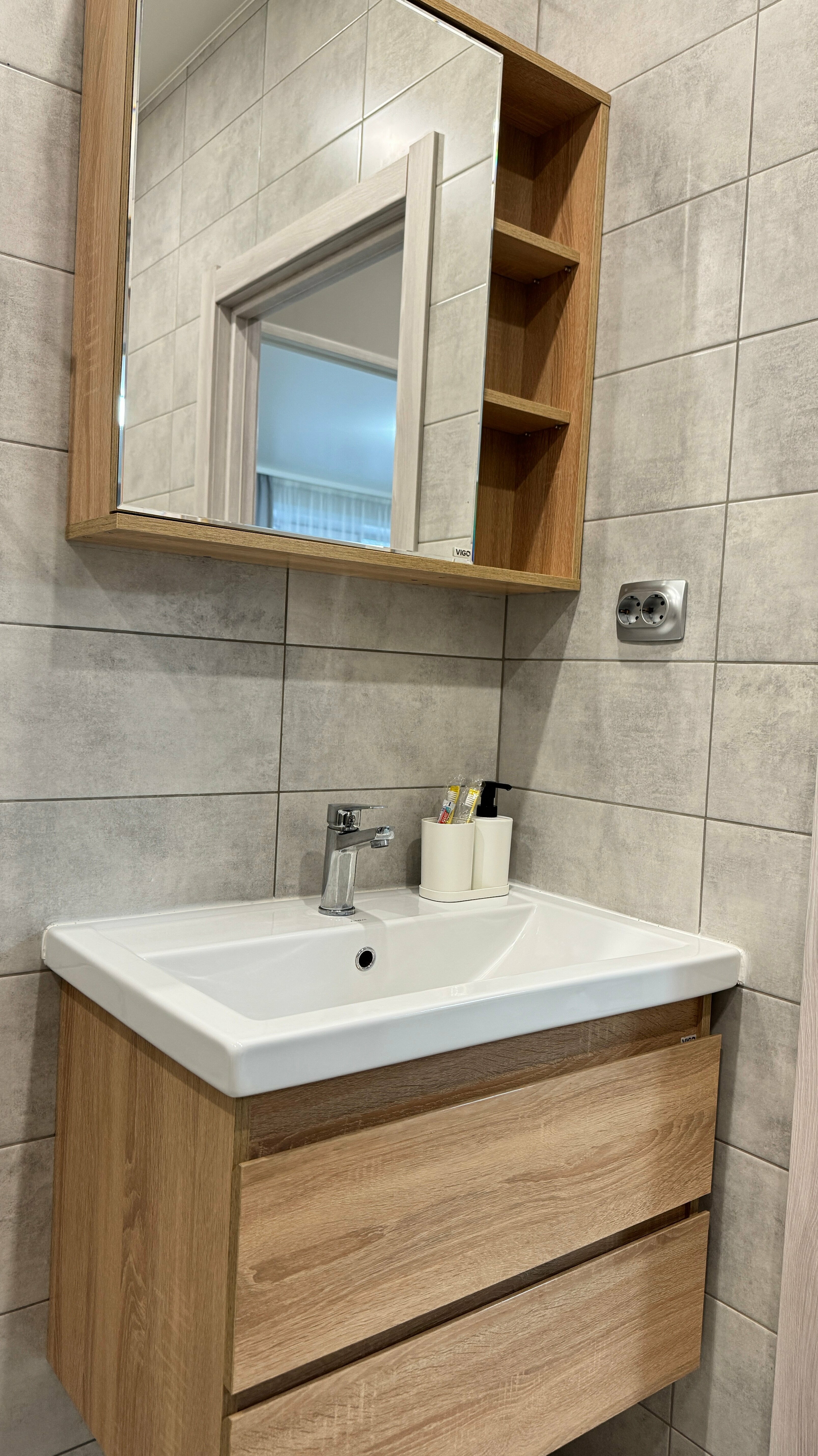 Четырехместный номер с кухней и удобствами в номере.