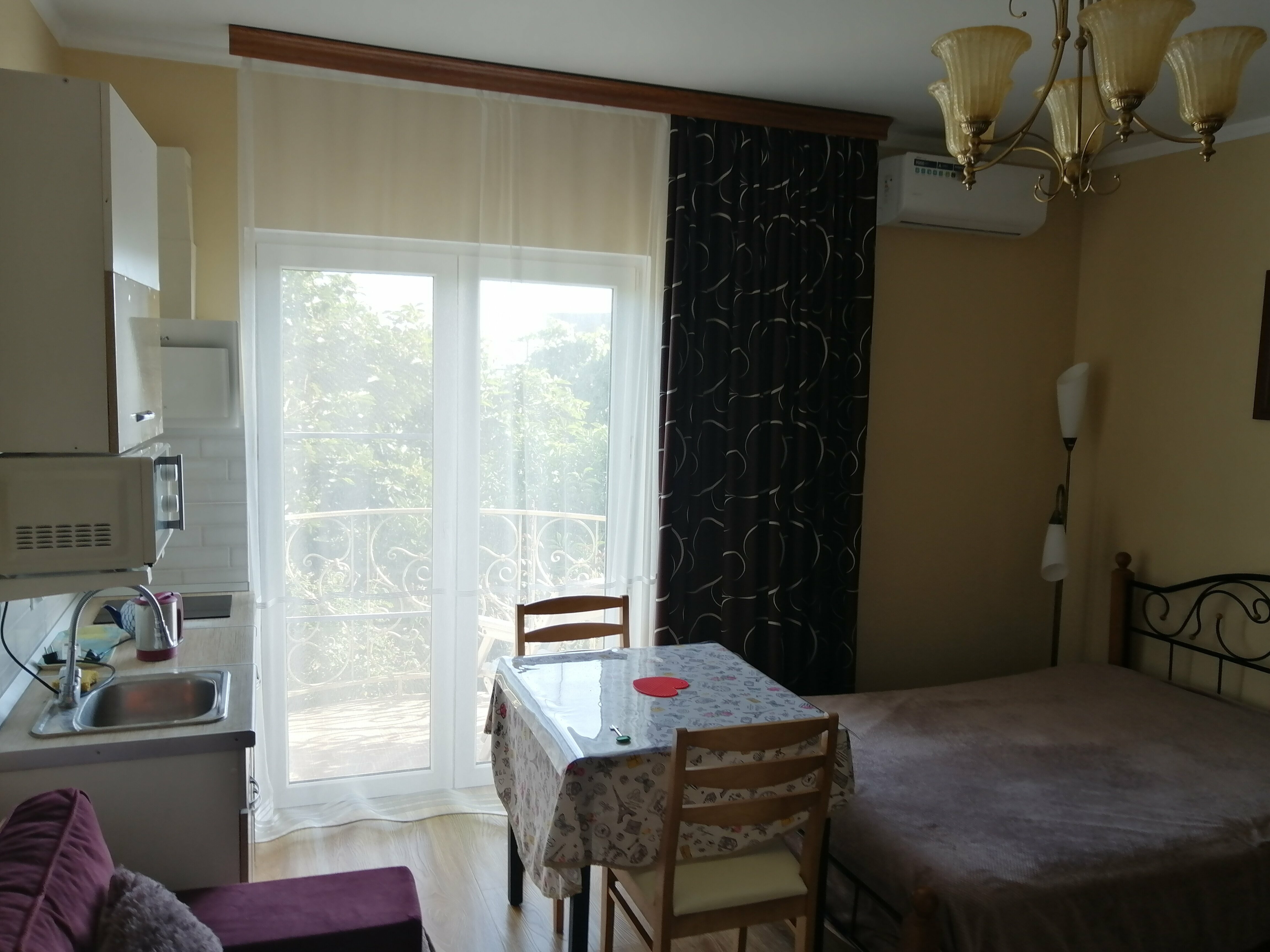 Студия с балконом 2+2