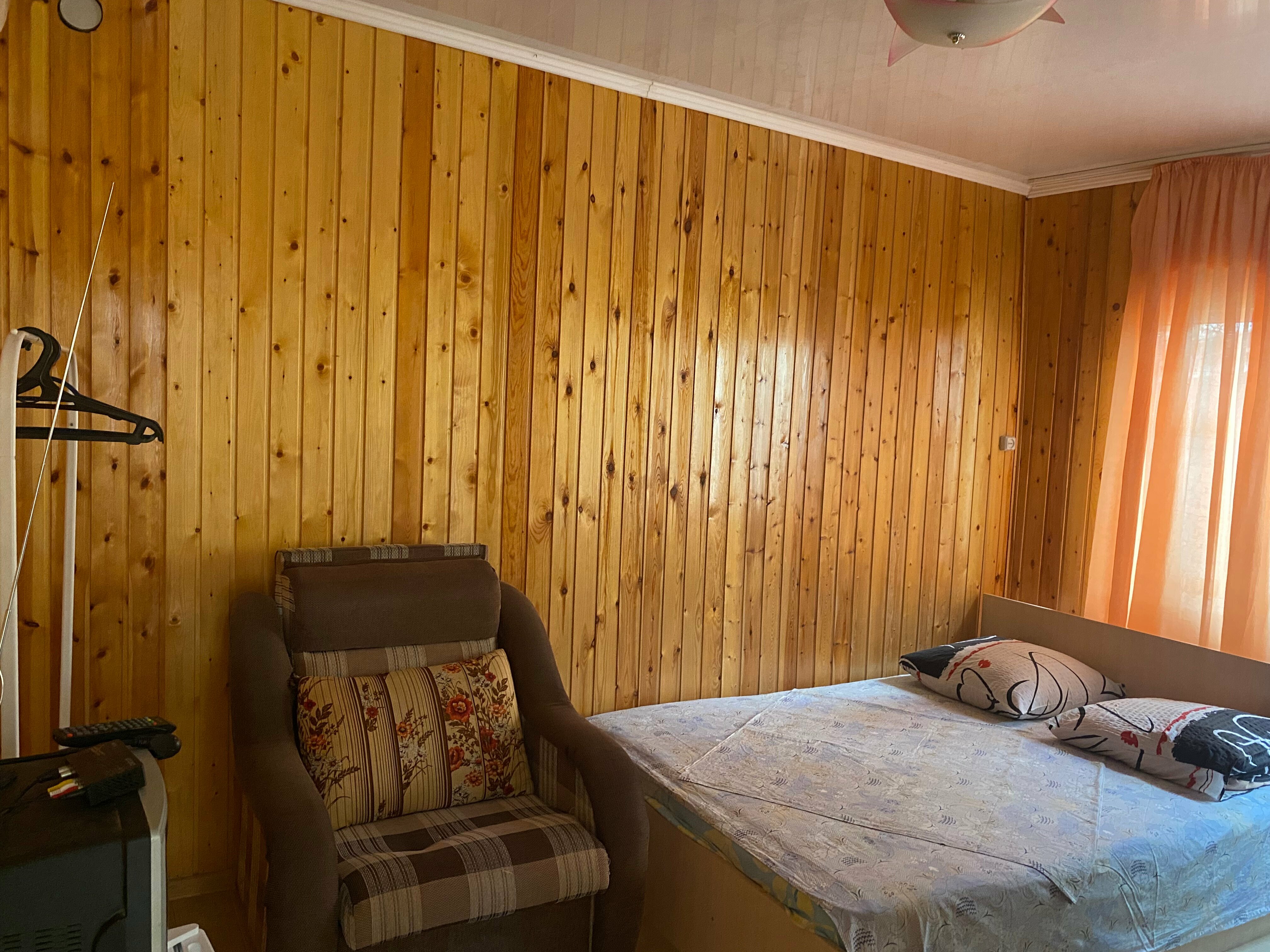 Трехместный номер «Комфорт» с душем