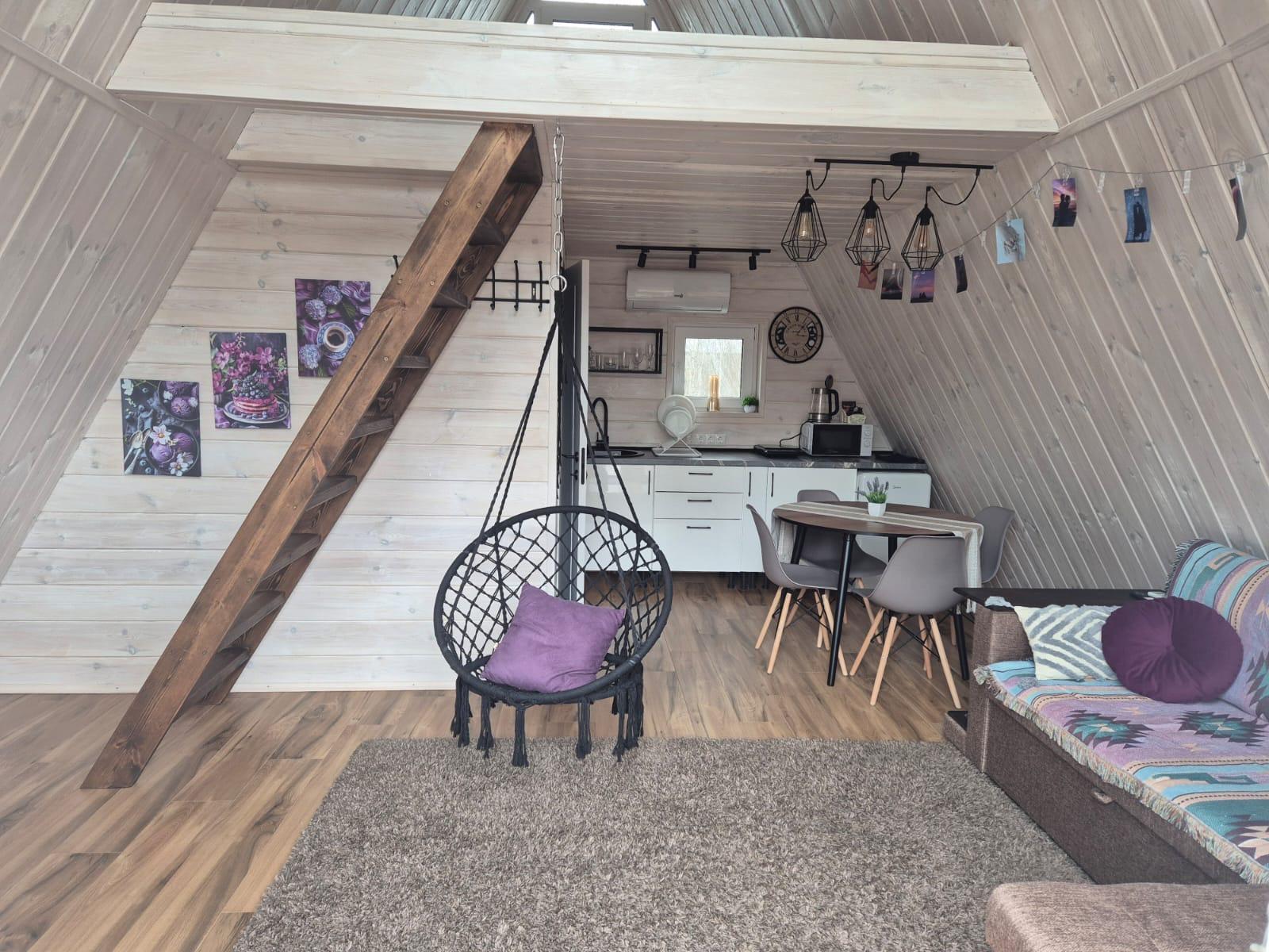 Двухуровневый четырехместный номер