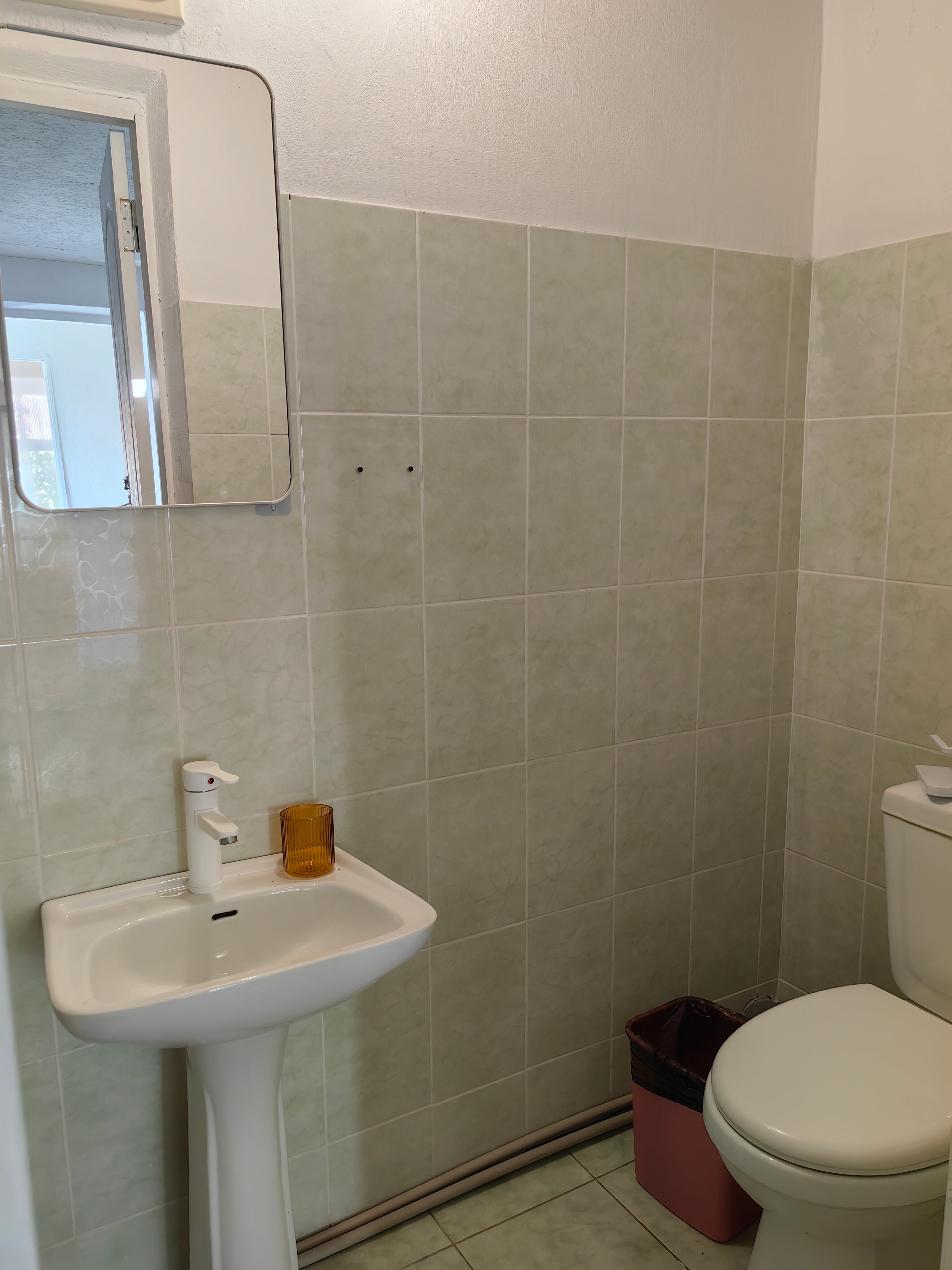 Cемейный номер с собственной ванной комнатой