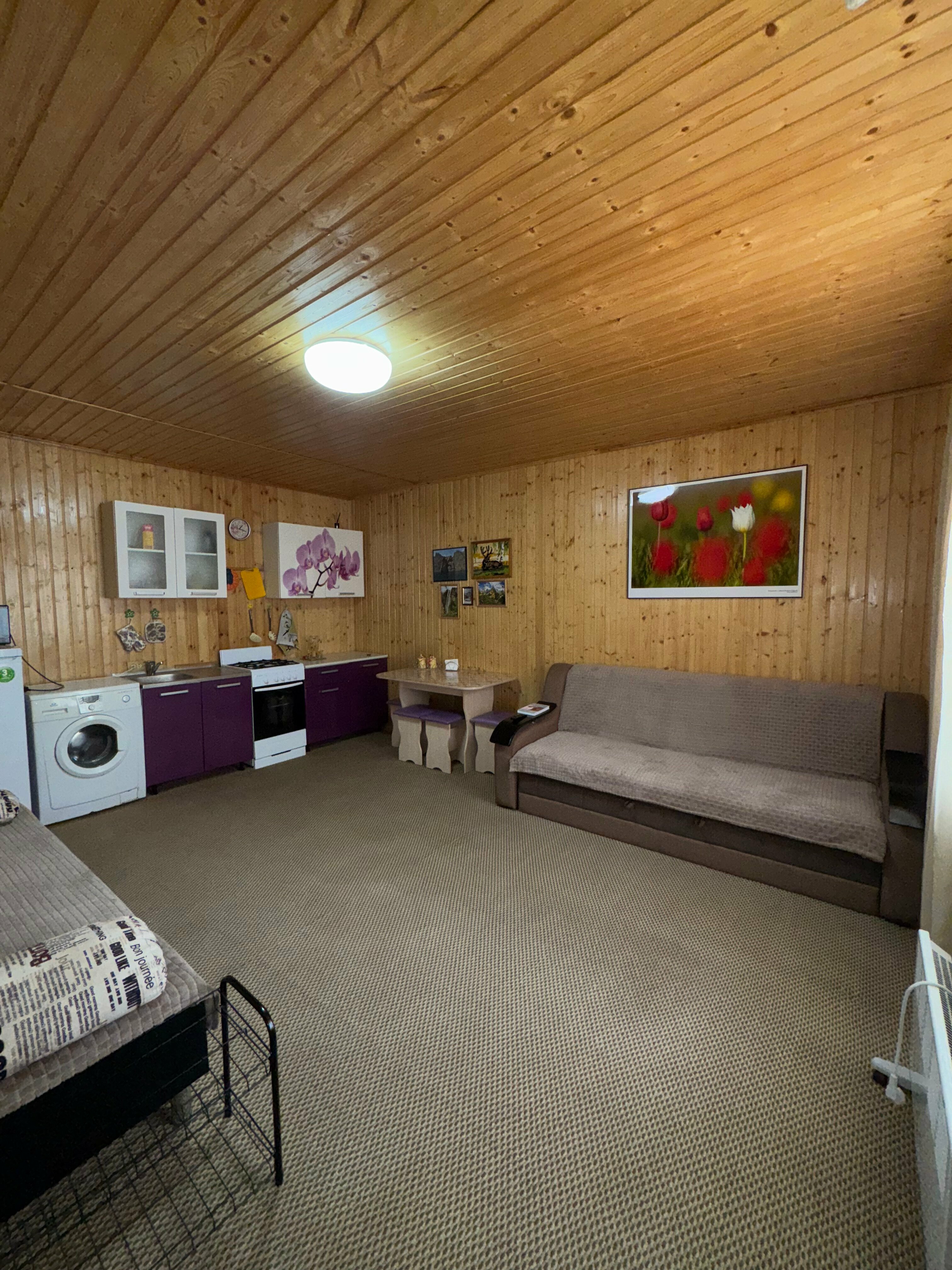 Cемейный номер с собственной ванной комнатой