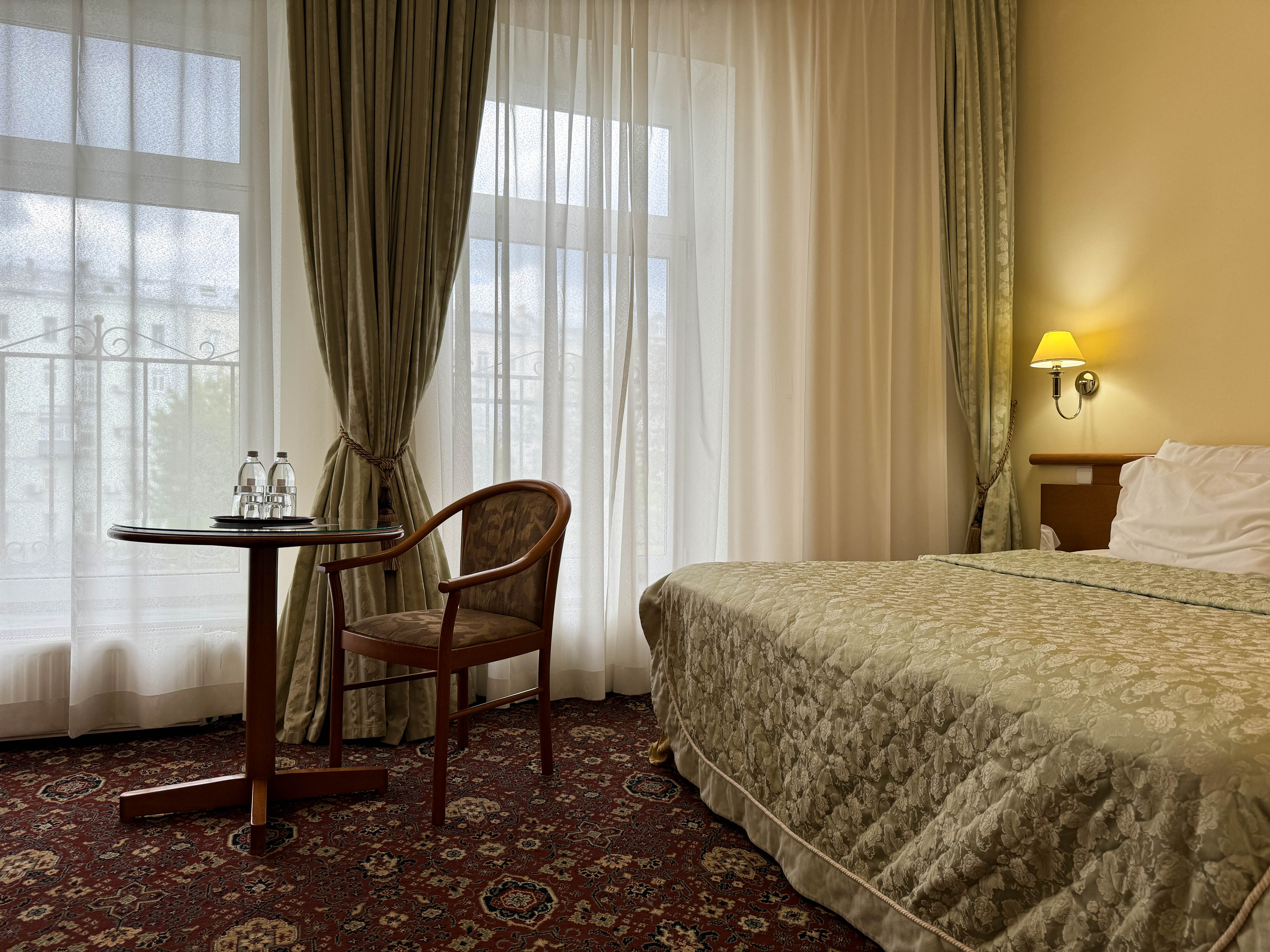 Супериор с одной большой кроватью