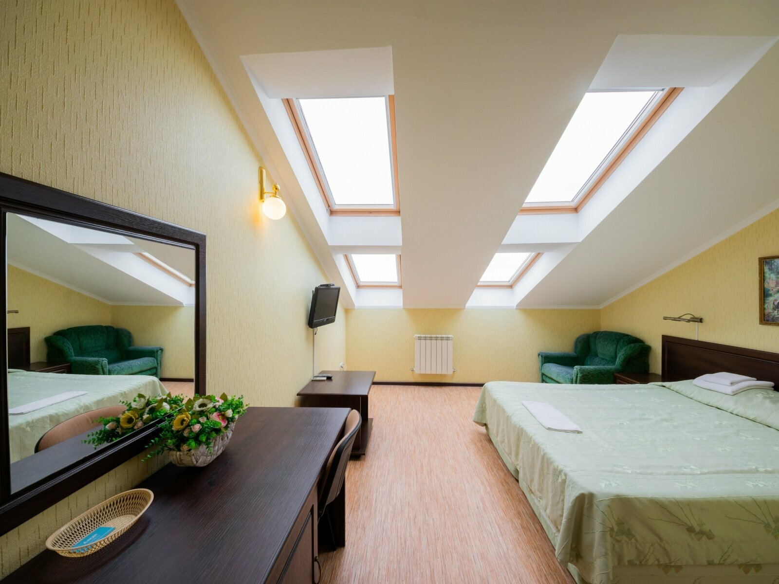 Двухместный номер эконом-класса с 1 кроватью или 2 отдельными кроватями