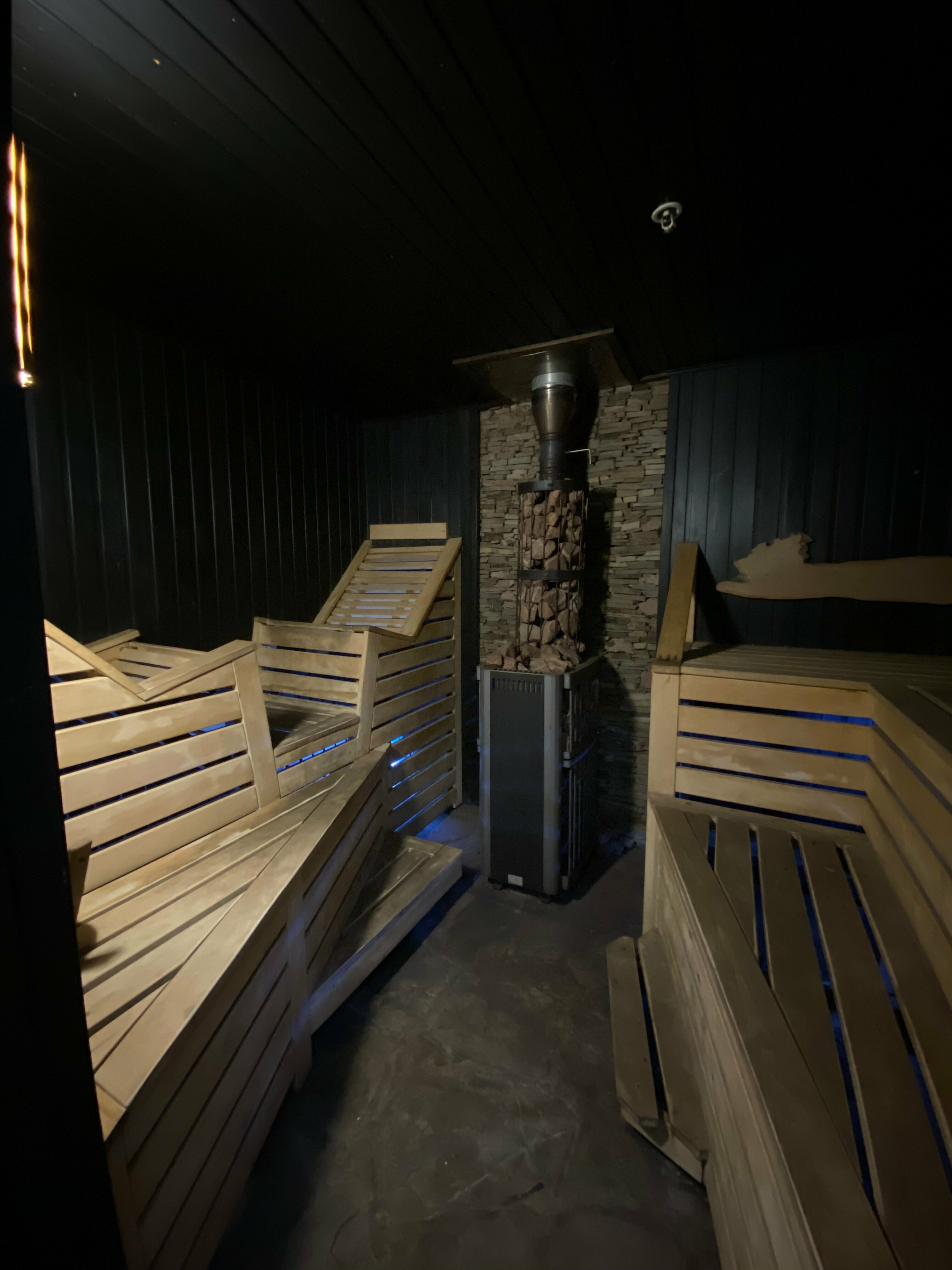 Дом Черный Викинг с баней на дровах и мангальной зоной