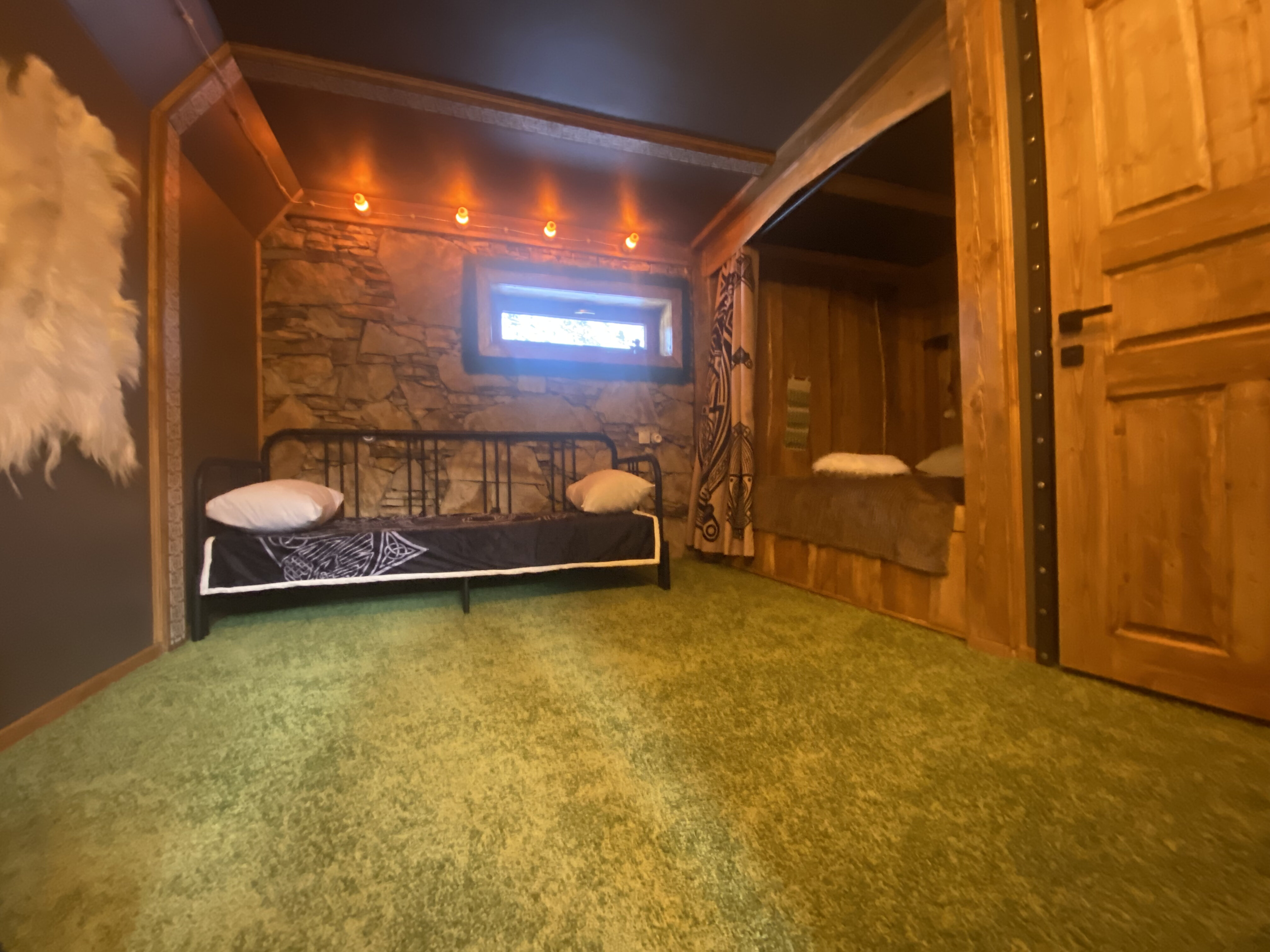 Дом Красный Викинг с камином и мангальной зоной