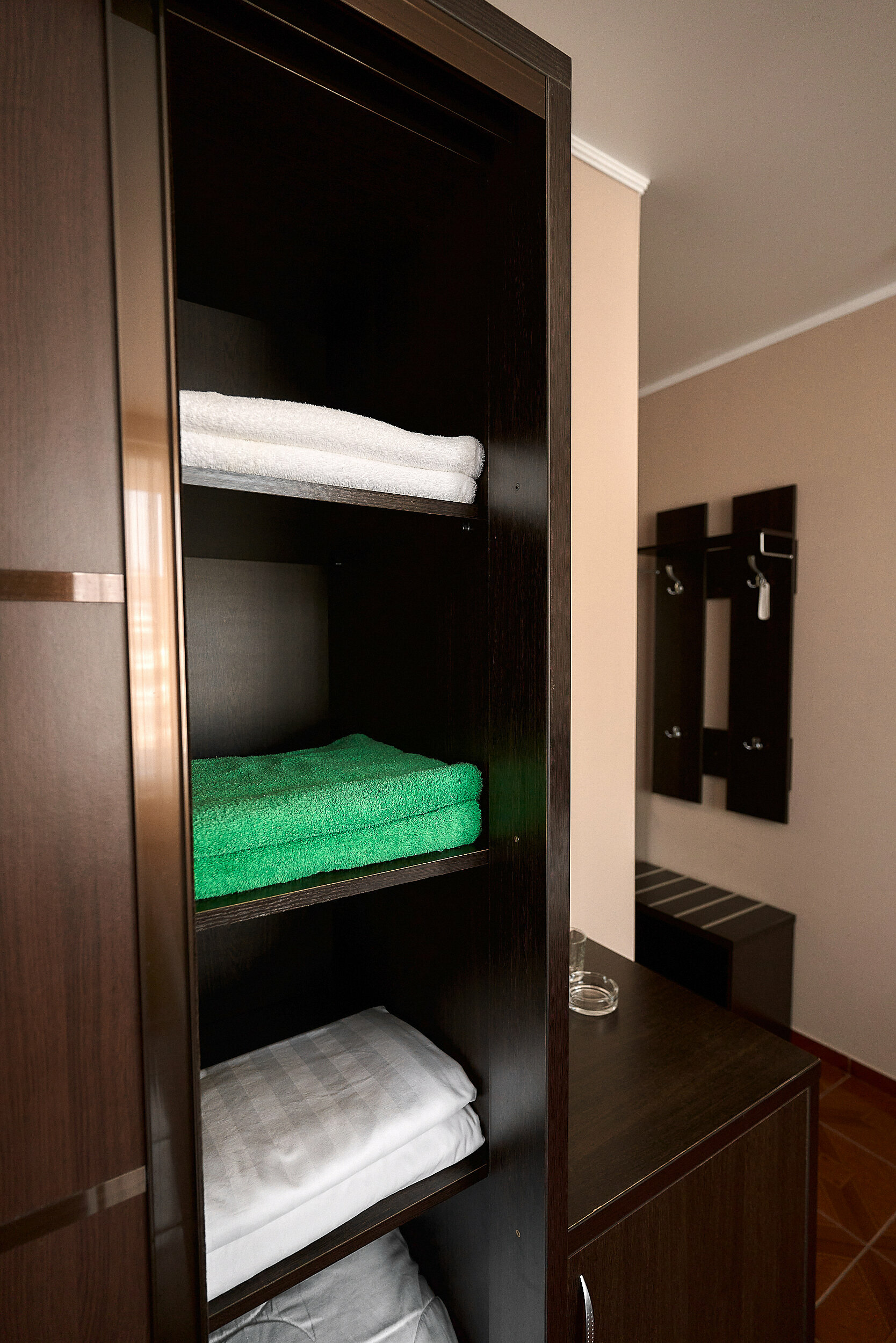 ST2P - Стандарт двухместный с видом на бассейн