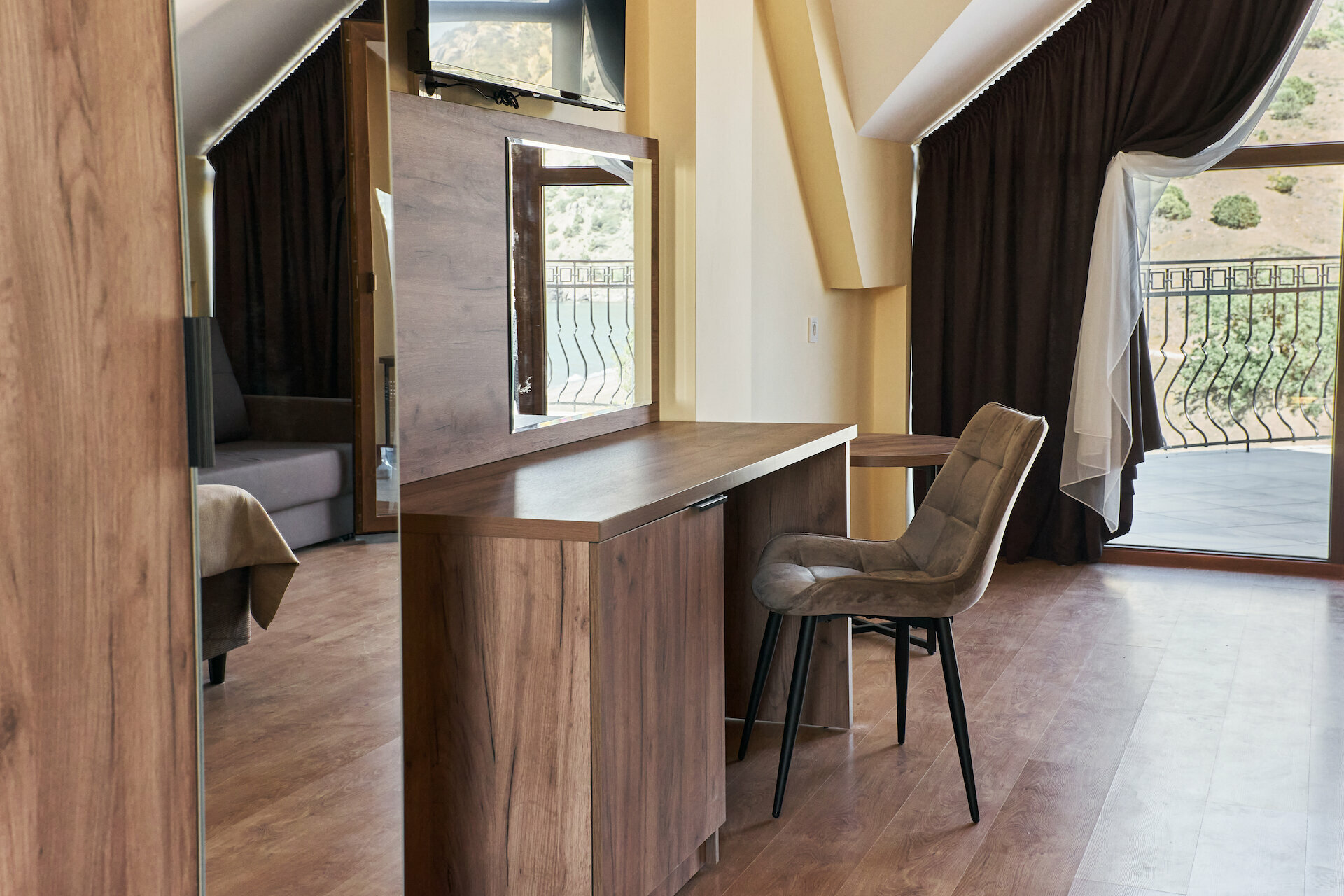 Делюкс Гестия