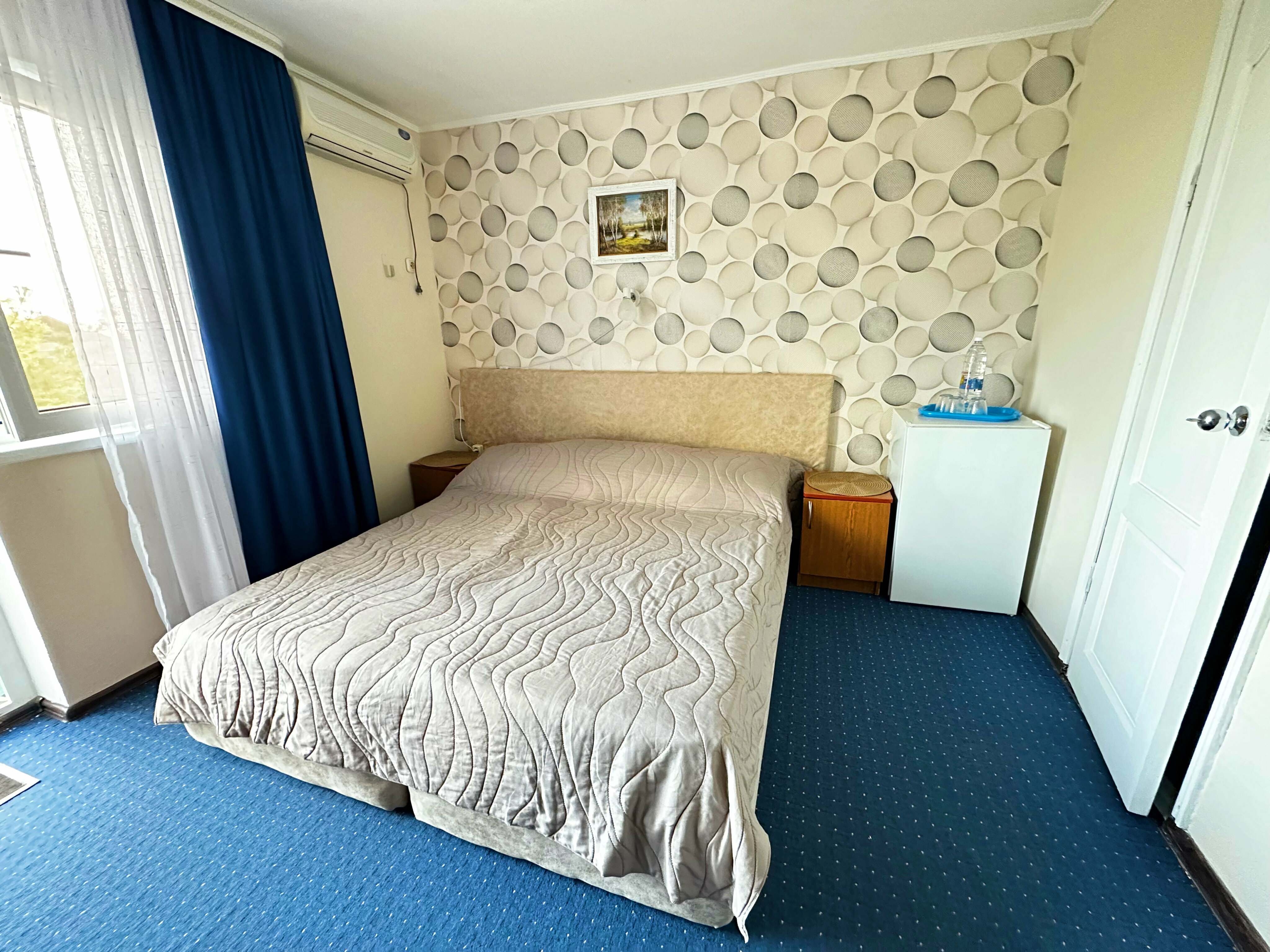 Трехместный номер с видом на бассейн