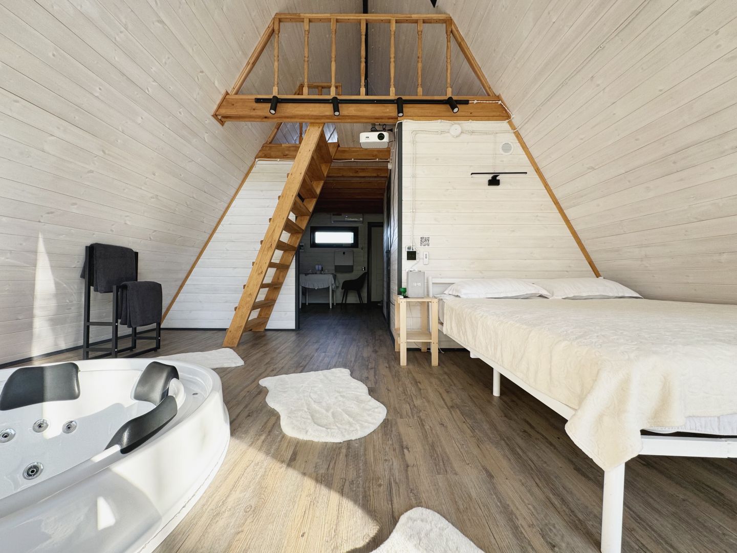 Люкс с гидромассажной ванной