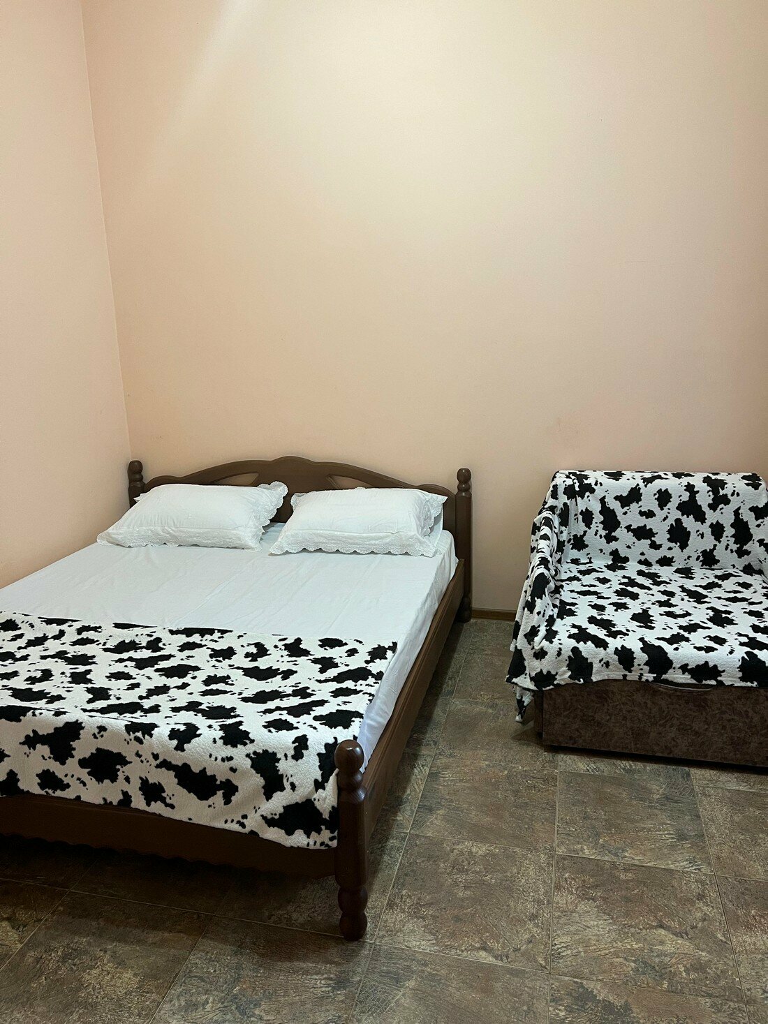 Трехместный номер эконом-класса