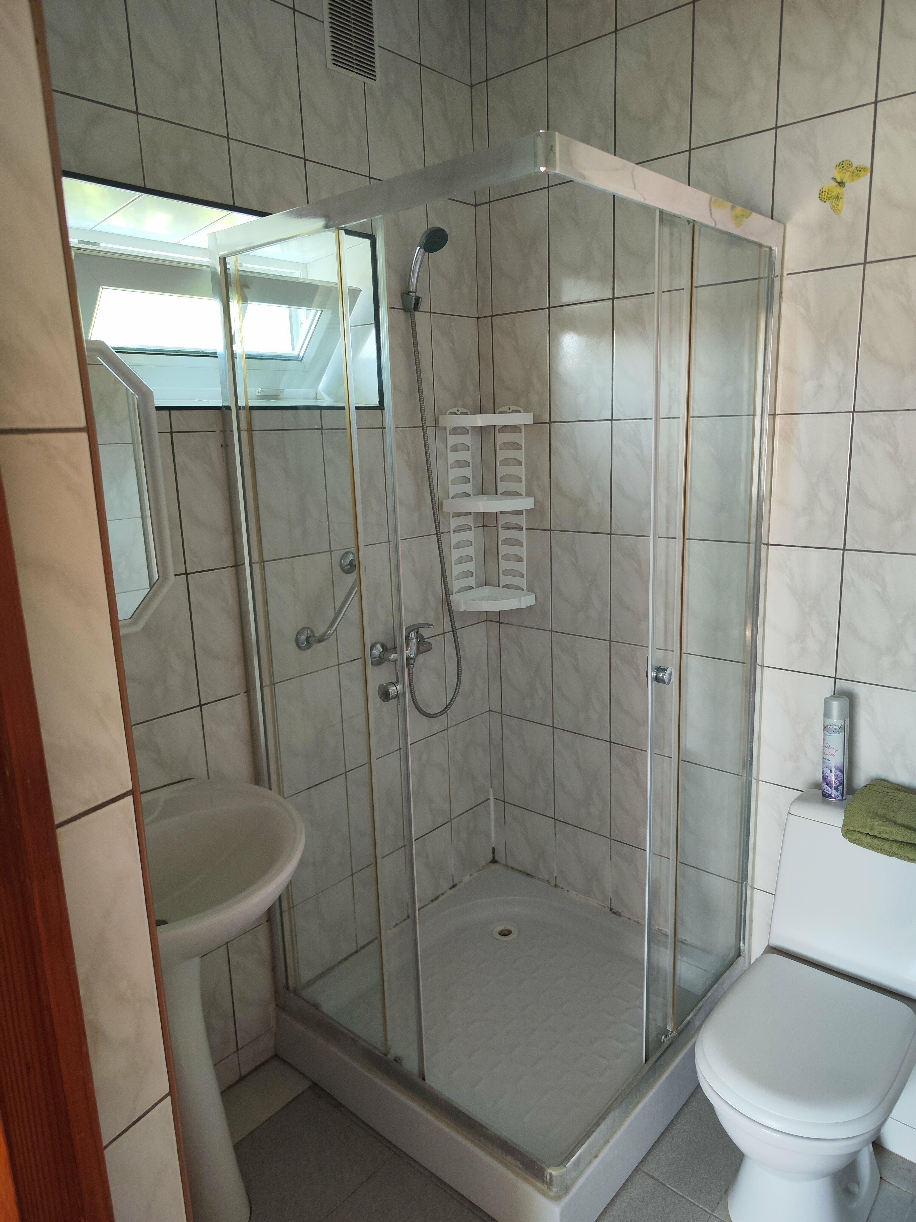 Стандарт 3-х местный - 2 отдельные кровати и кресло-кровать