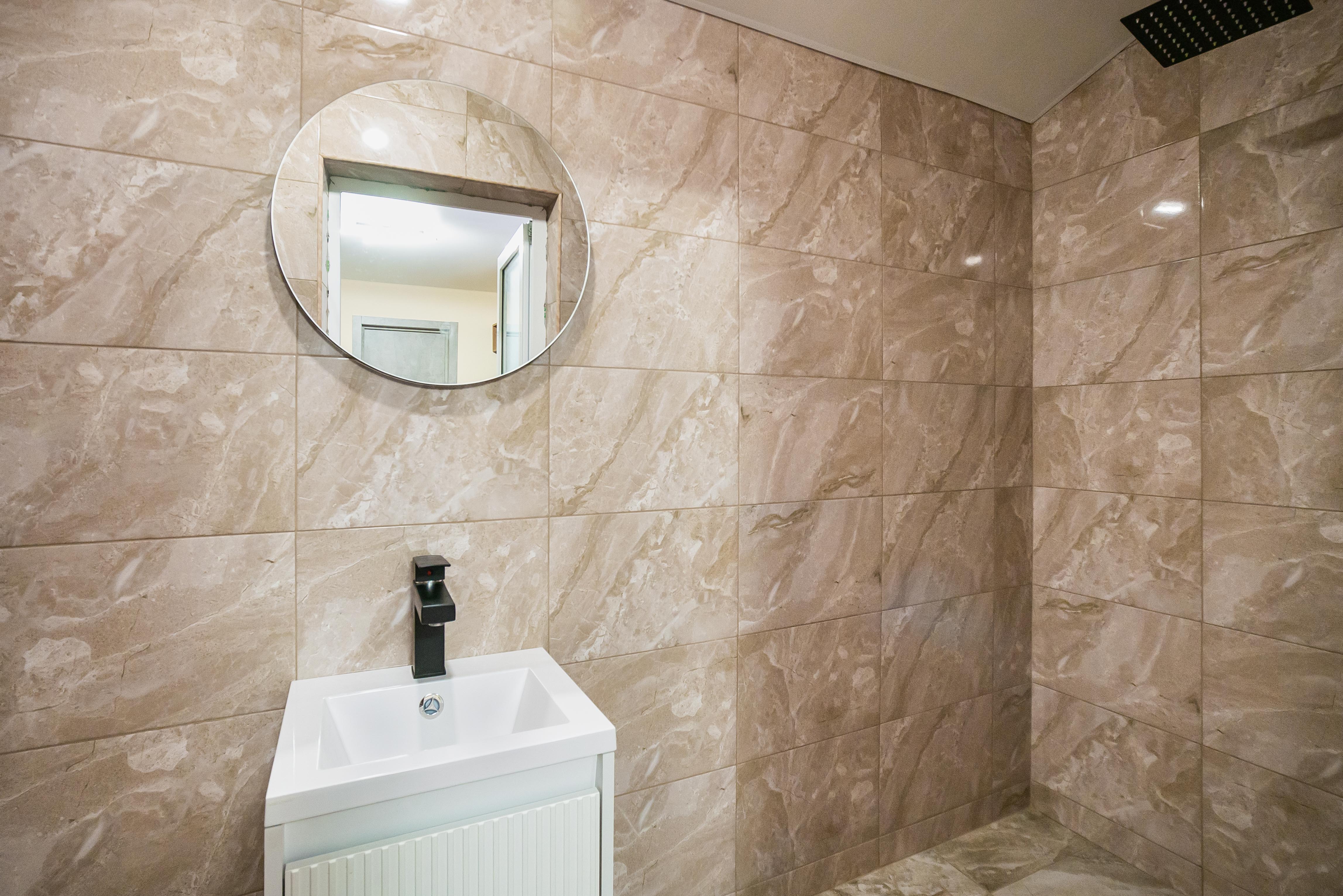 DE LUXE (террасой и видом на бассейн)