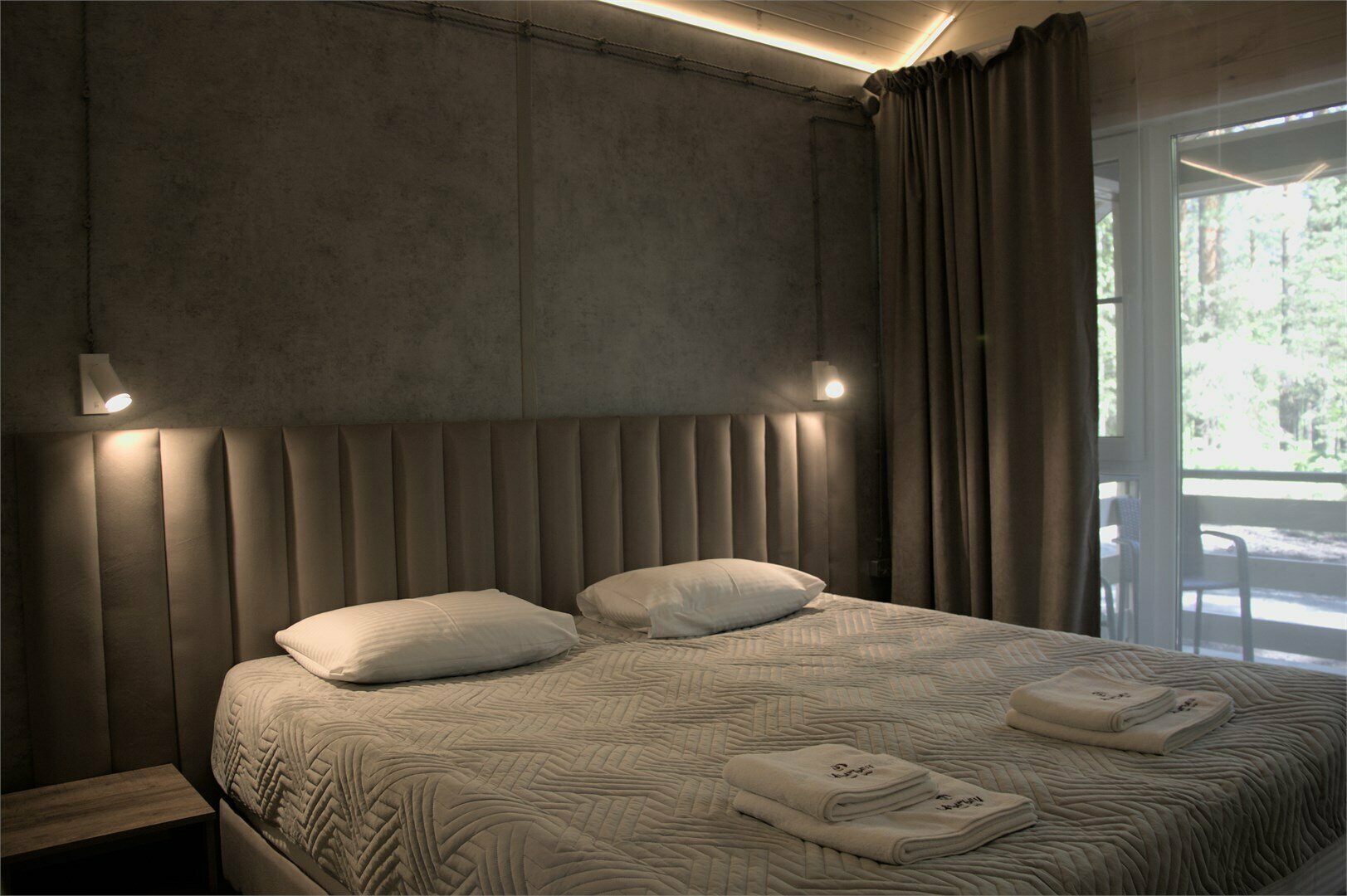 Двухкомнатное Шале в лесу