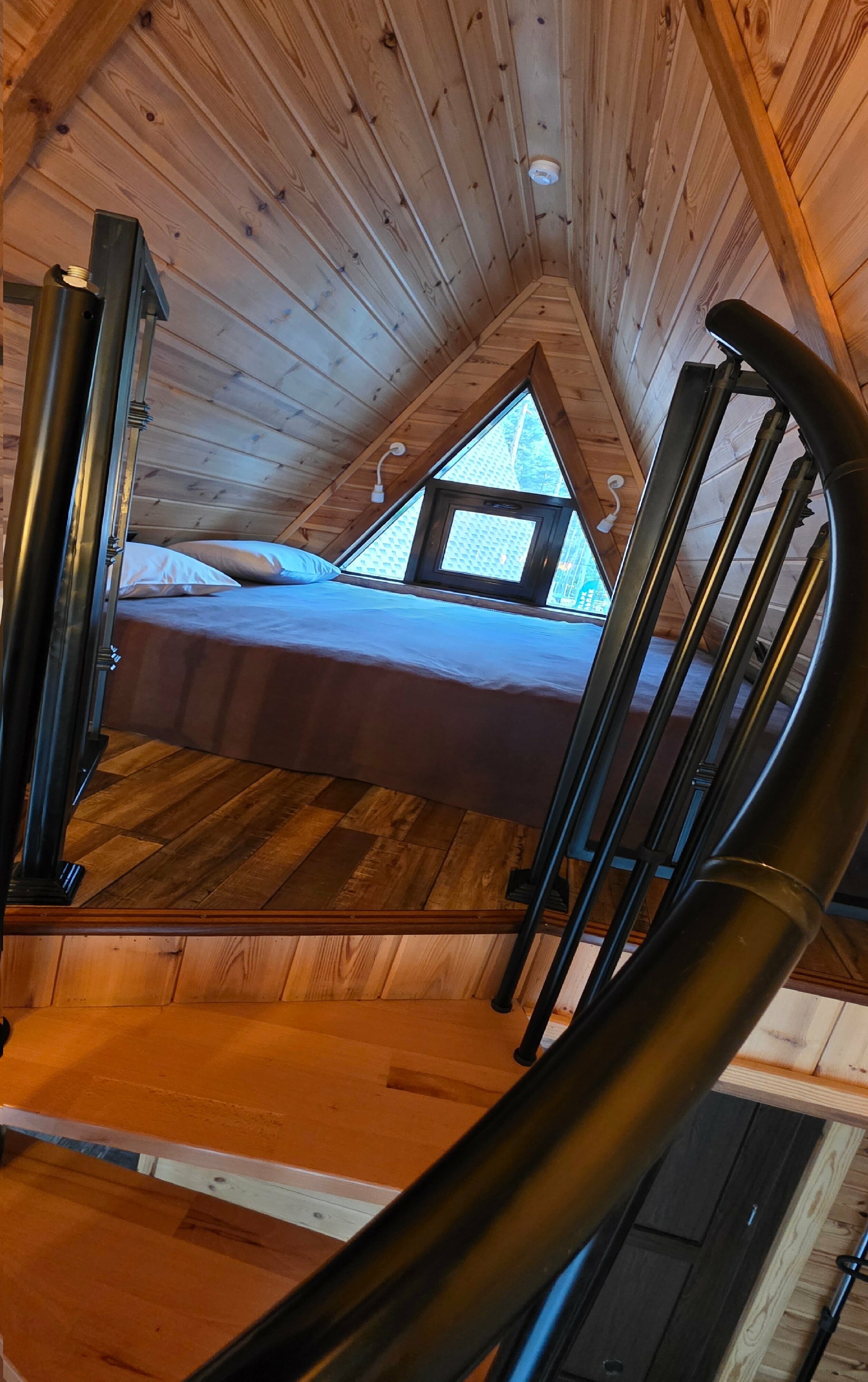 Домик для двоих