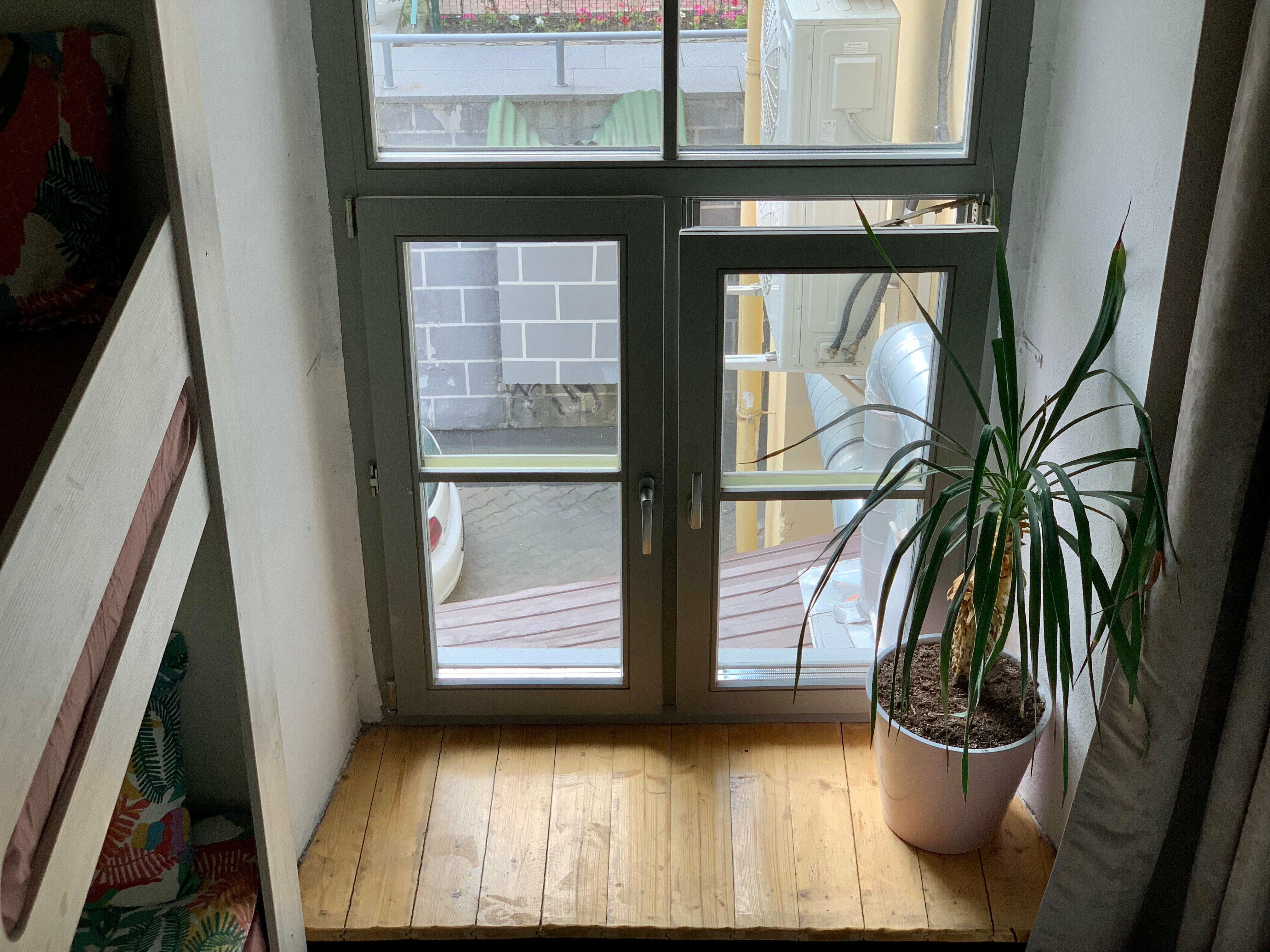 Семейный номер с общей ванной комнатой