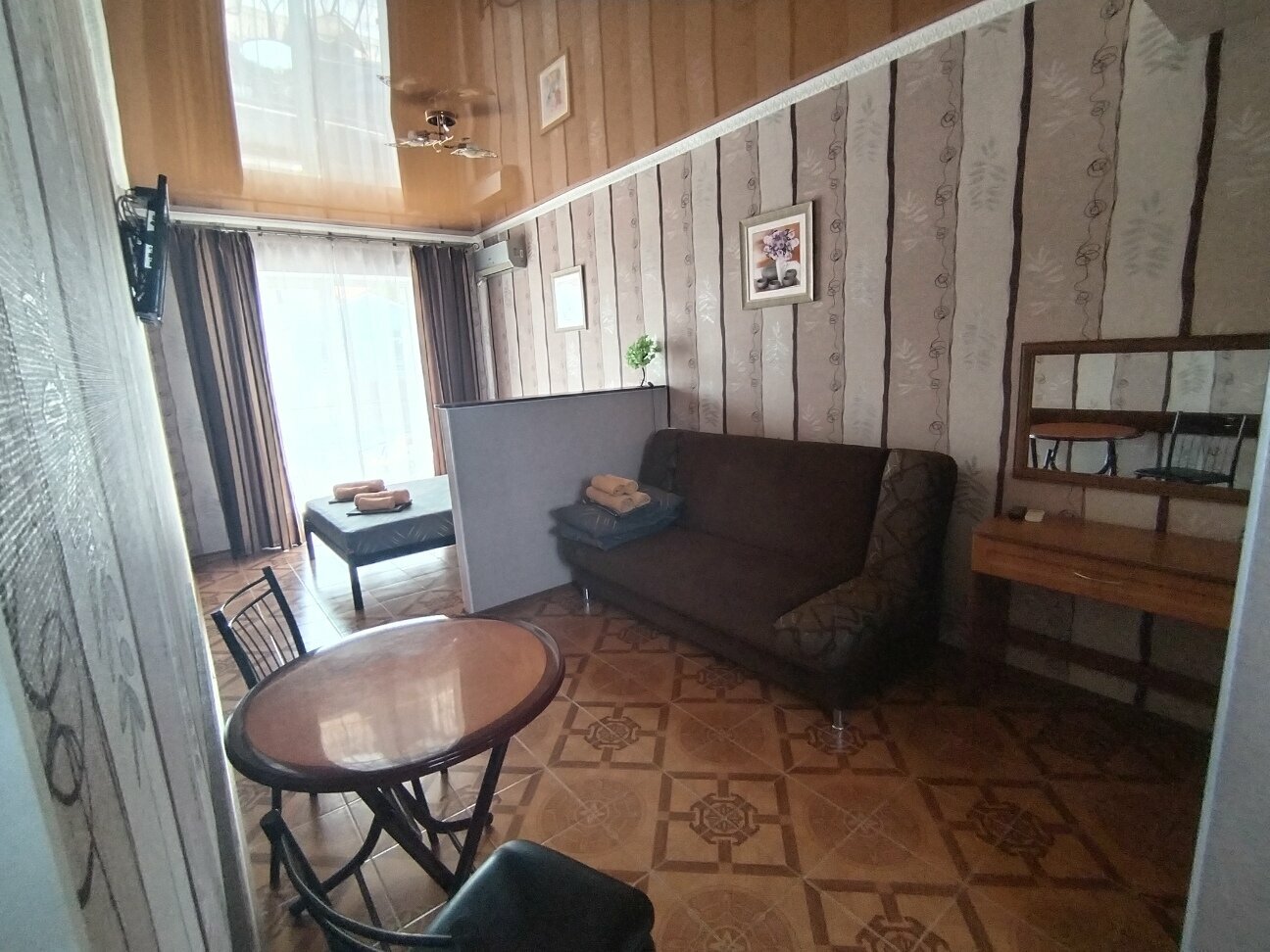 Четырехместный номер с балконом
