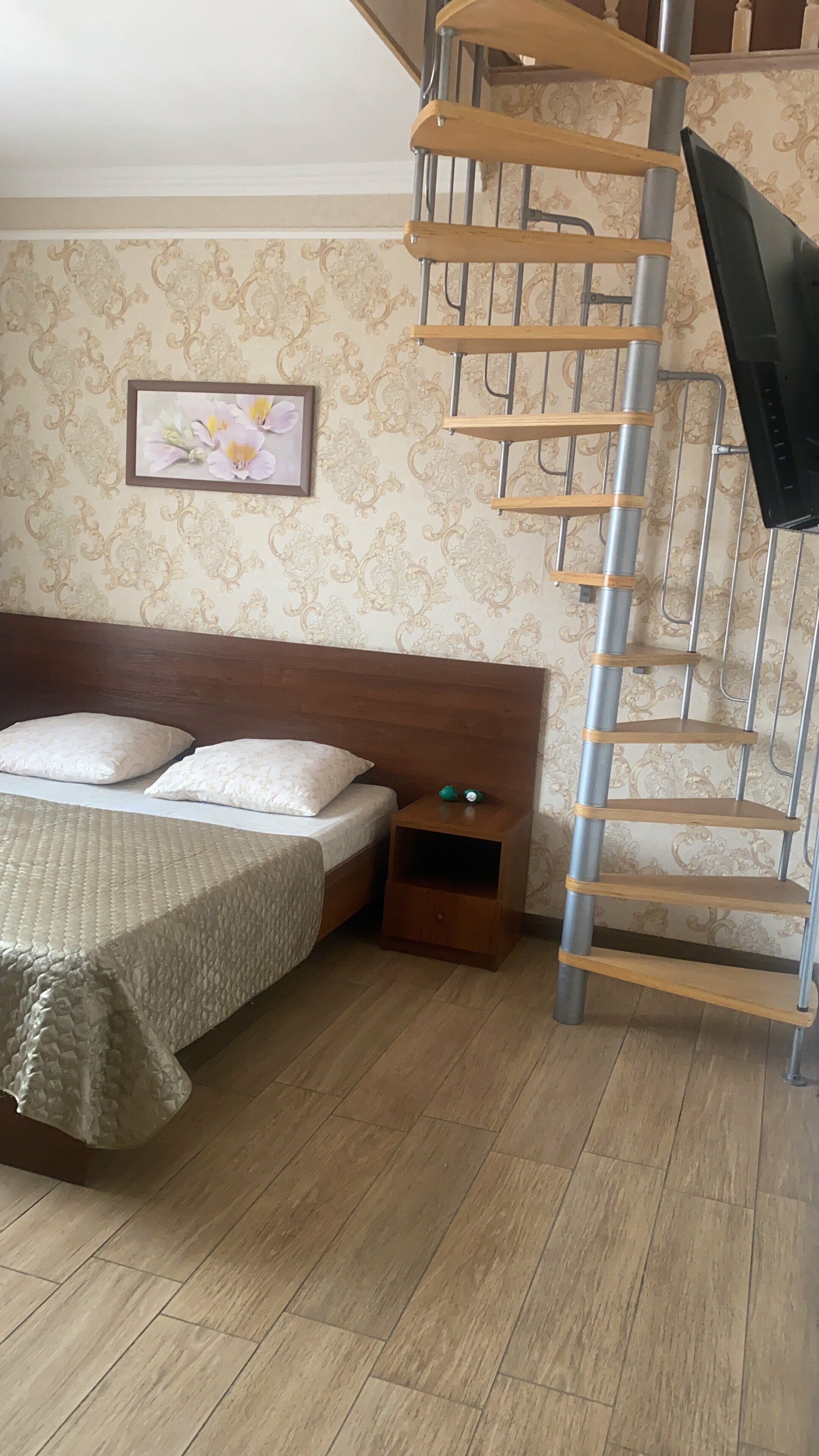 Двухуровневый четырехместный номер