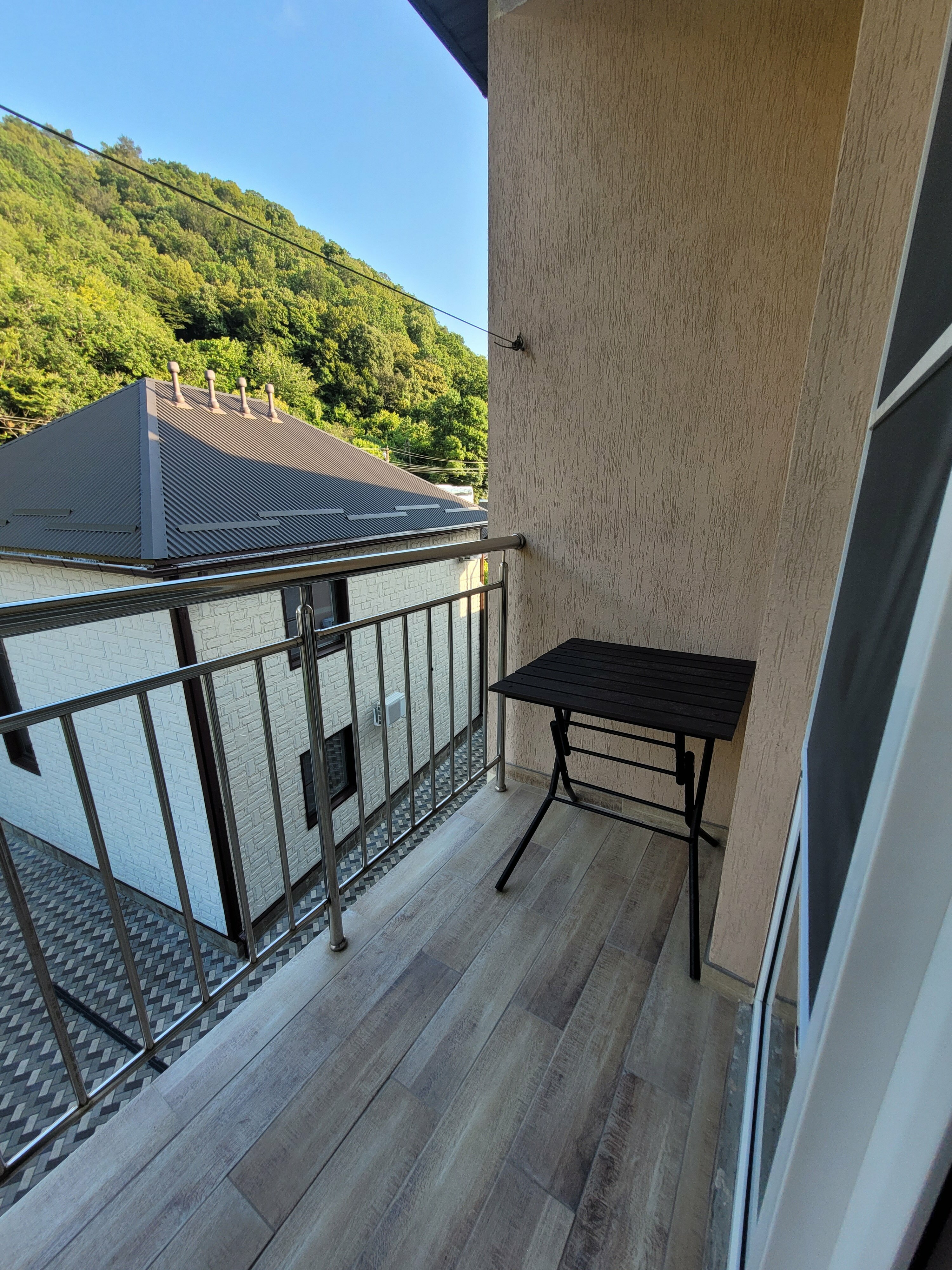 Семейный номер с видом на горы