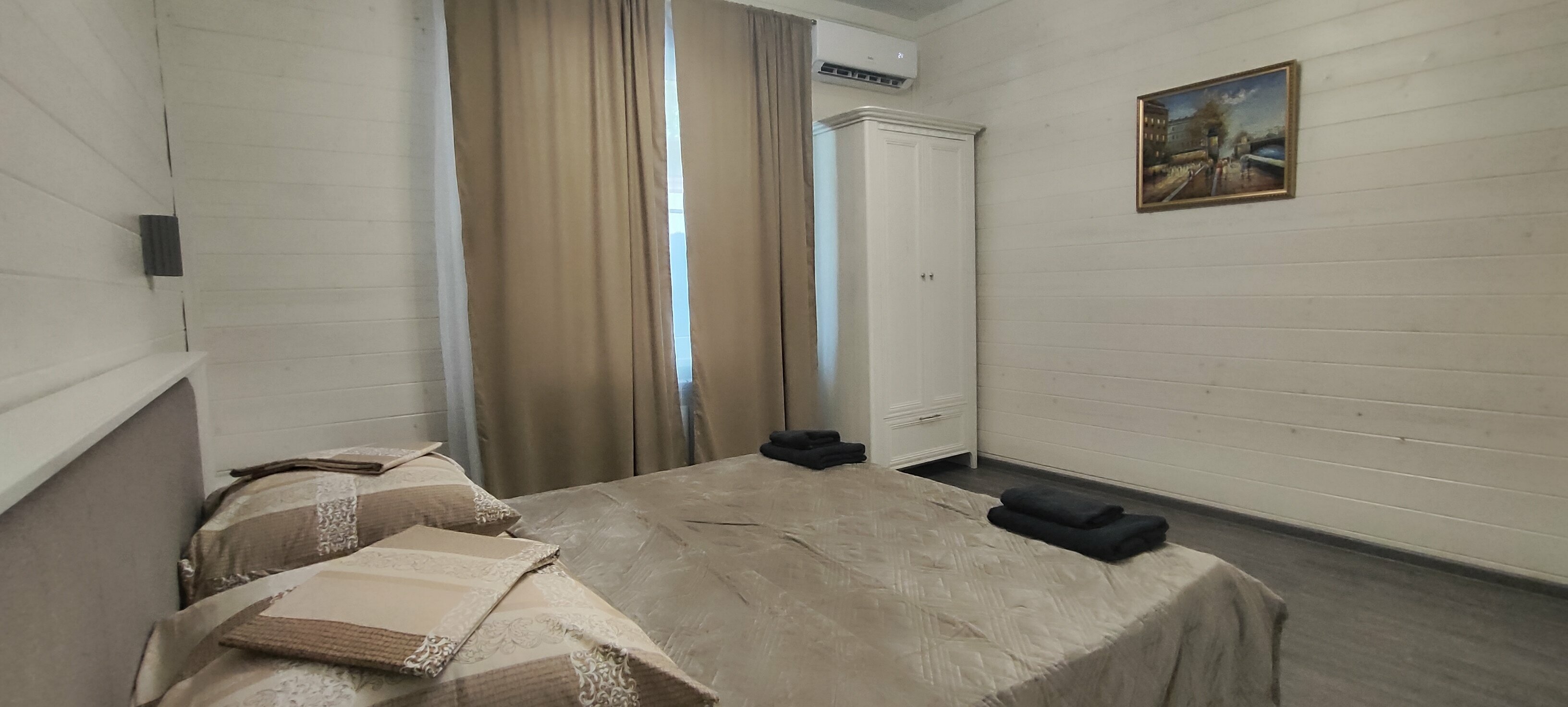 Дом-дуплекс с двумя апартаментами.