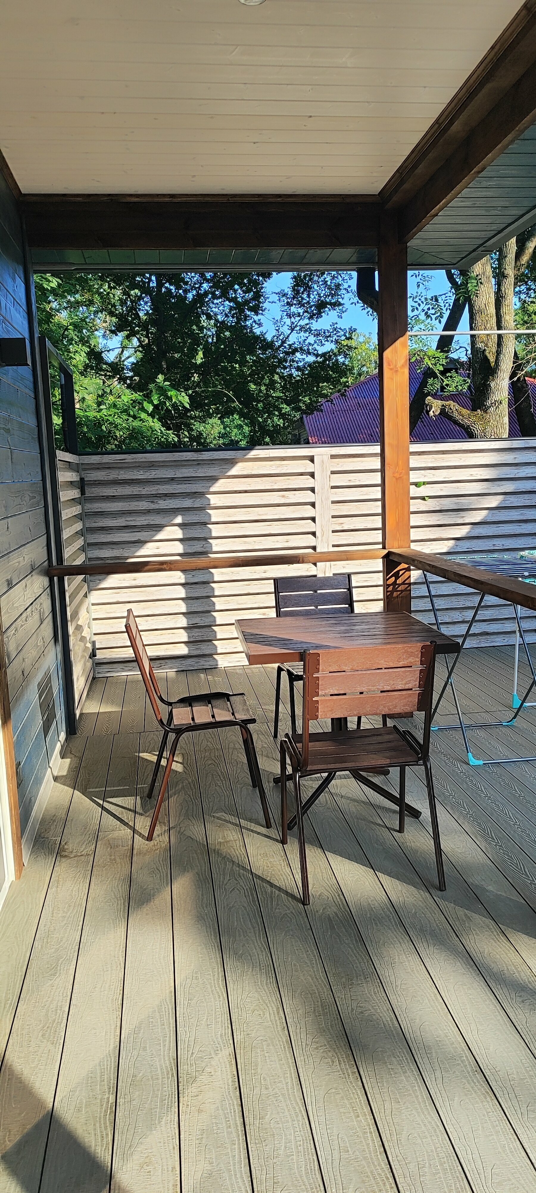 Дом-дуплекс с двумя апартаментами.